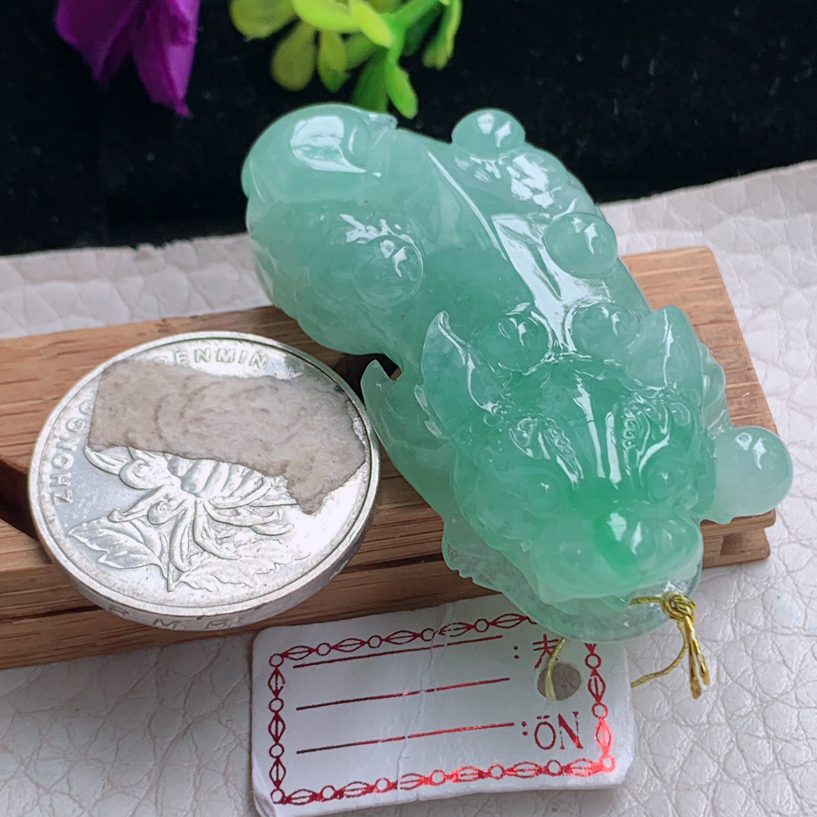 Xj实拍47.5*24*13天然缅甸翡翠a货胶满绿招财貔貅吊坠 精雕皮休瑞兽玉坠