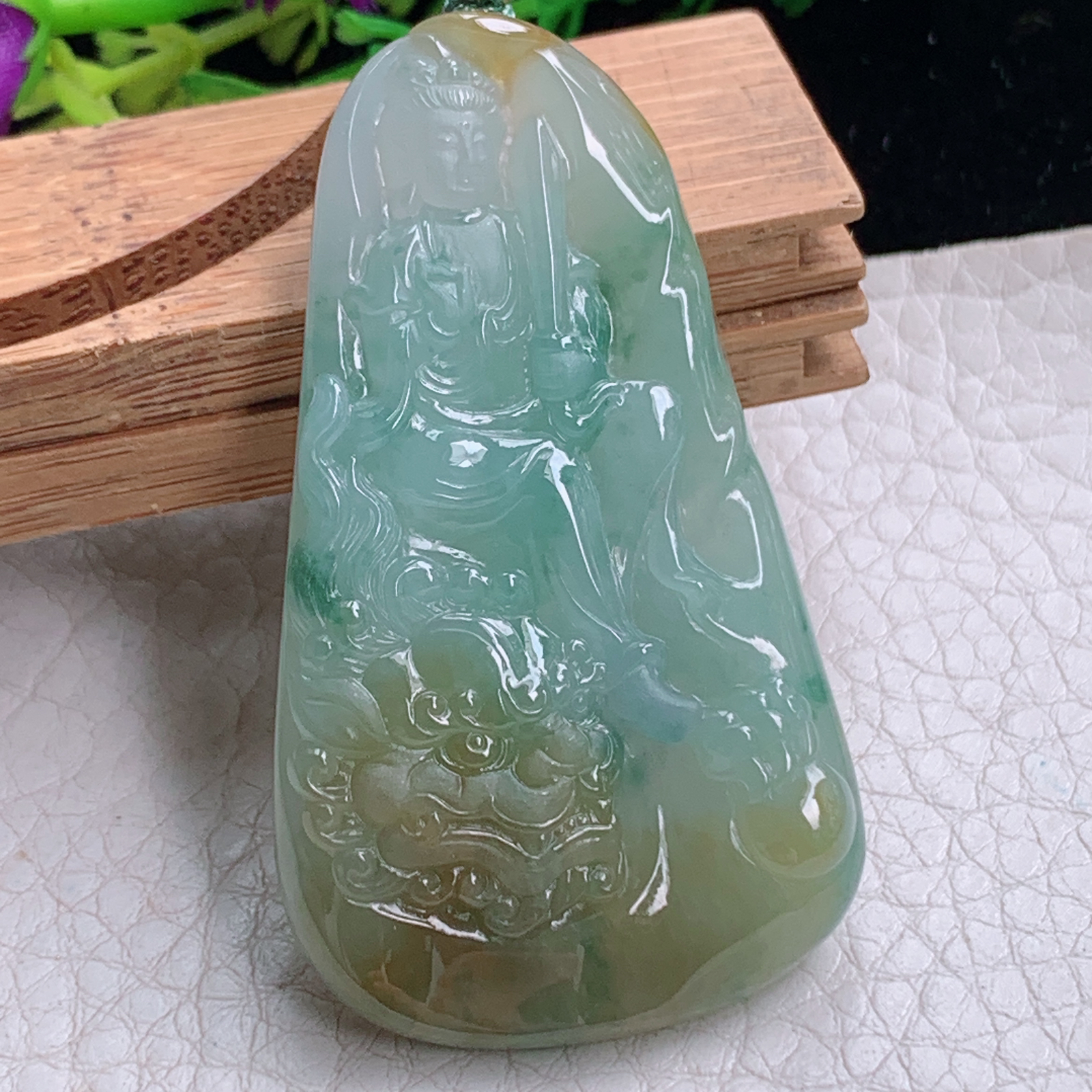 yn实拍54.2*31.2*7.5天然缅甸翡翠a货冰双彩文殊菩萨玉吊坠