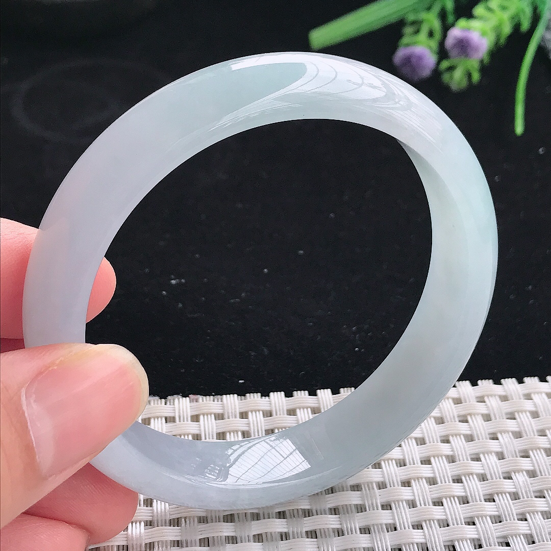 实拍A货翡翠56.8/13.2/7.5老坑冰胶果冻天空蓝手镯宽边玉镯平安镯美人镯