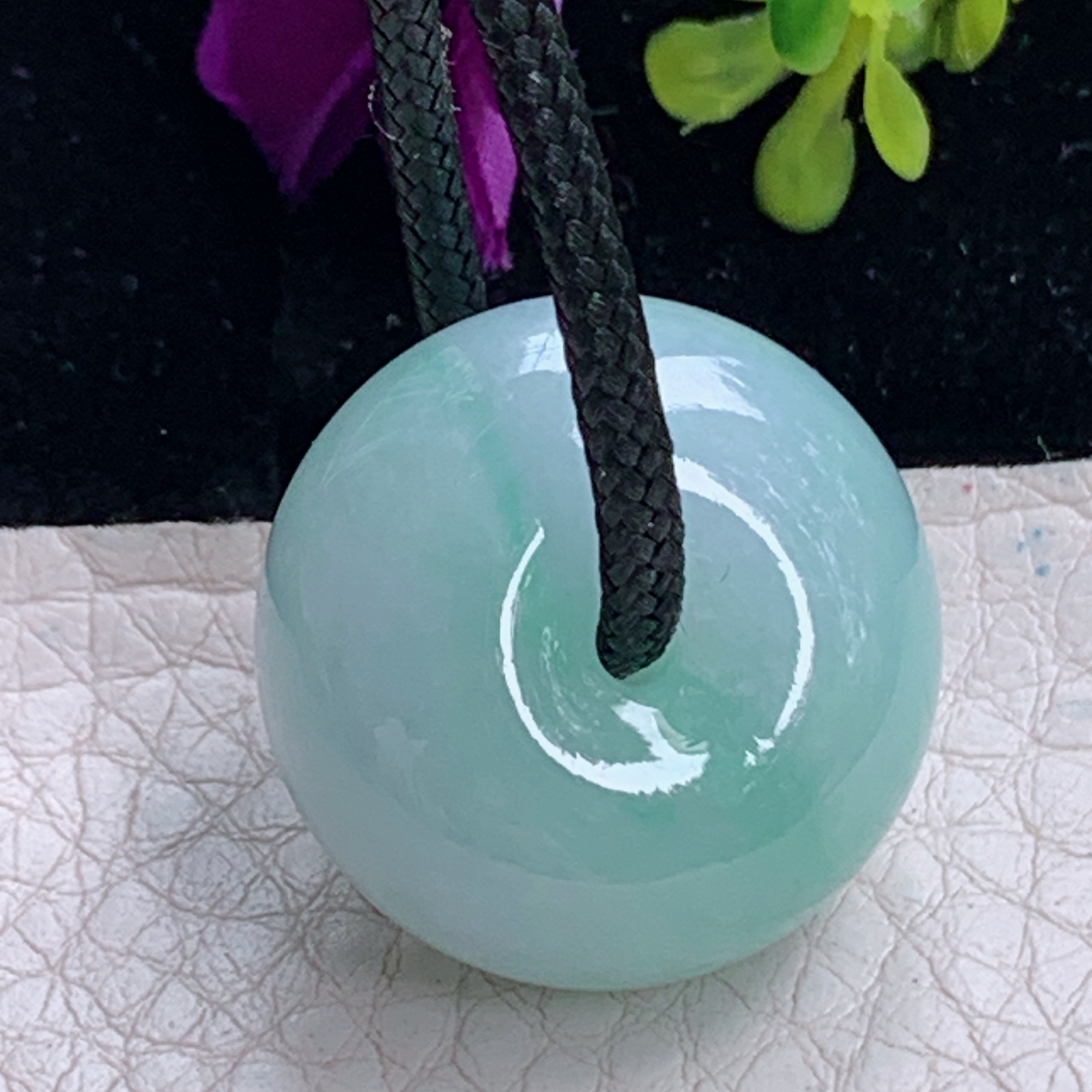 Xj实拍22*12.6天然缅甸翡翠a货淡绿饱满平安扣吊坠 转运珠路路通玉坠