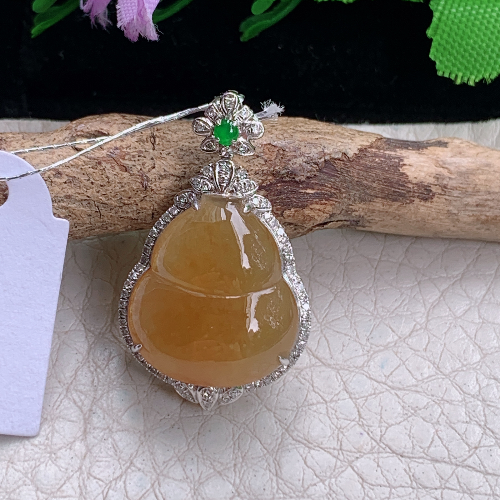 Xqa实拍29.2*17.8*8天然缅甸翡翠冰黄饱满葫芦玉吊坠 玉坠镶18k金扣