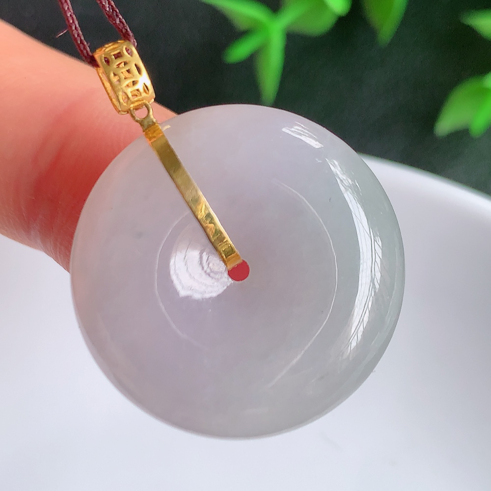 18k金扣冰润紫罗兰平安扣吊坠，厚装饱满，冰润剔透，细腻水足，种质润泽，飘花灵动，佩戴优雅大气，W141.8   尺寸：25-6.5mm