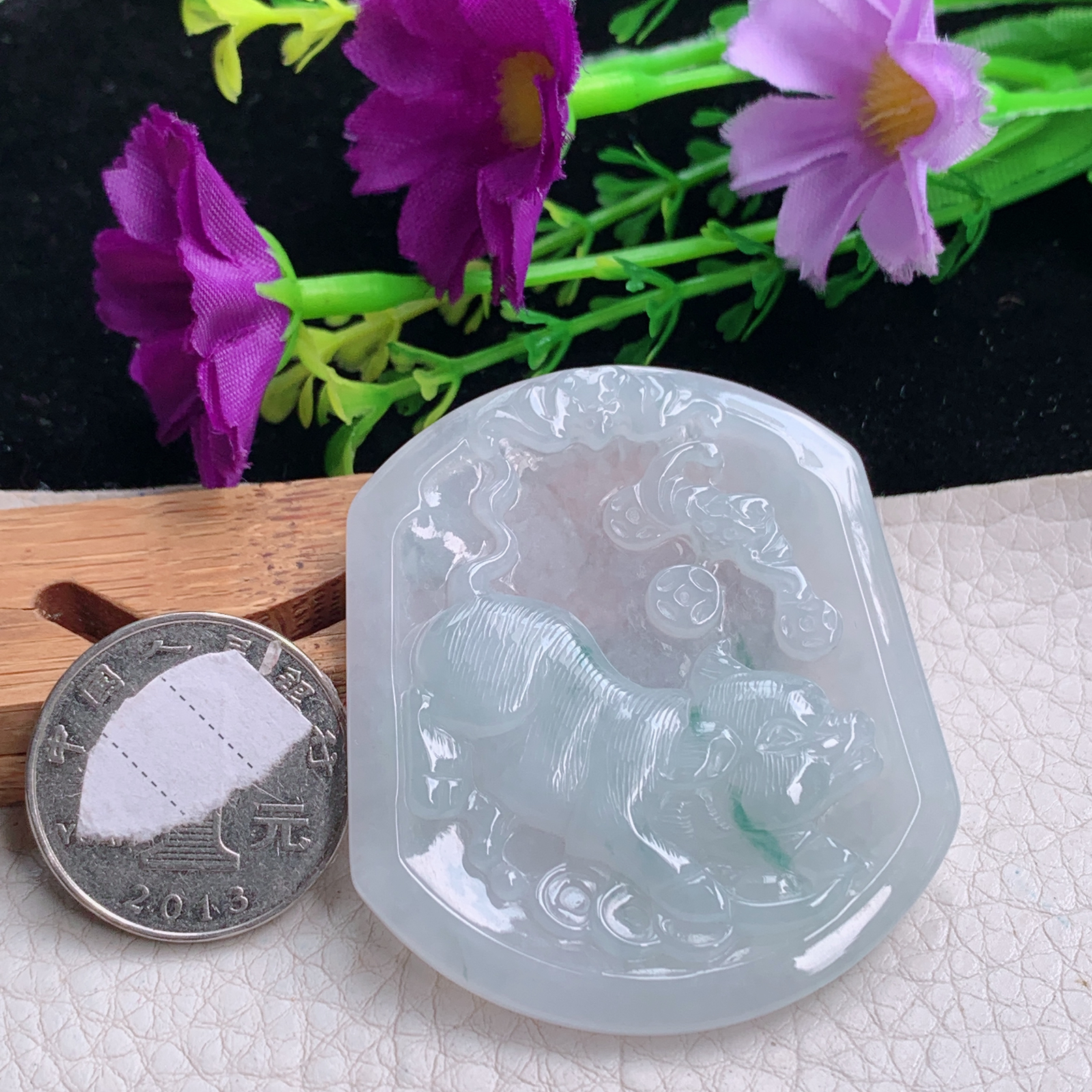 yn实拍52.8*46*5.5天然缅甸翡翠a货冰飘花招财猪 生肖猪玉吊坠