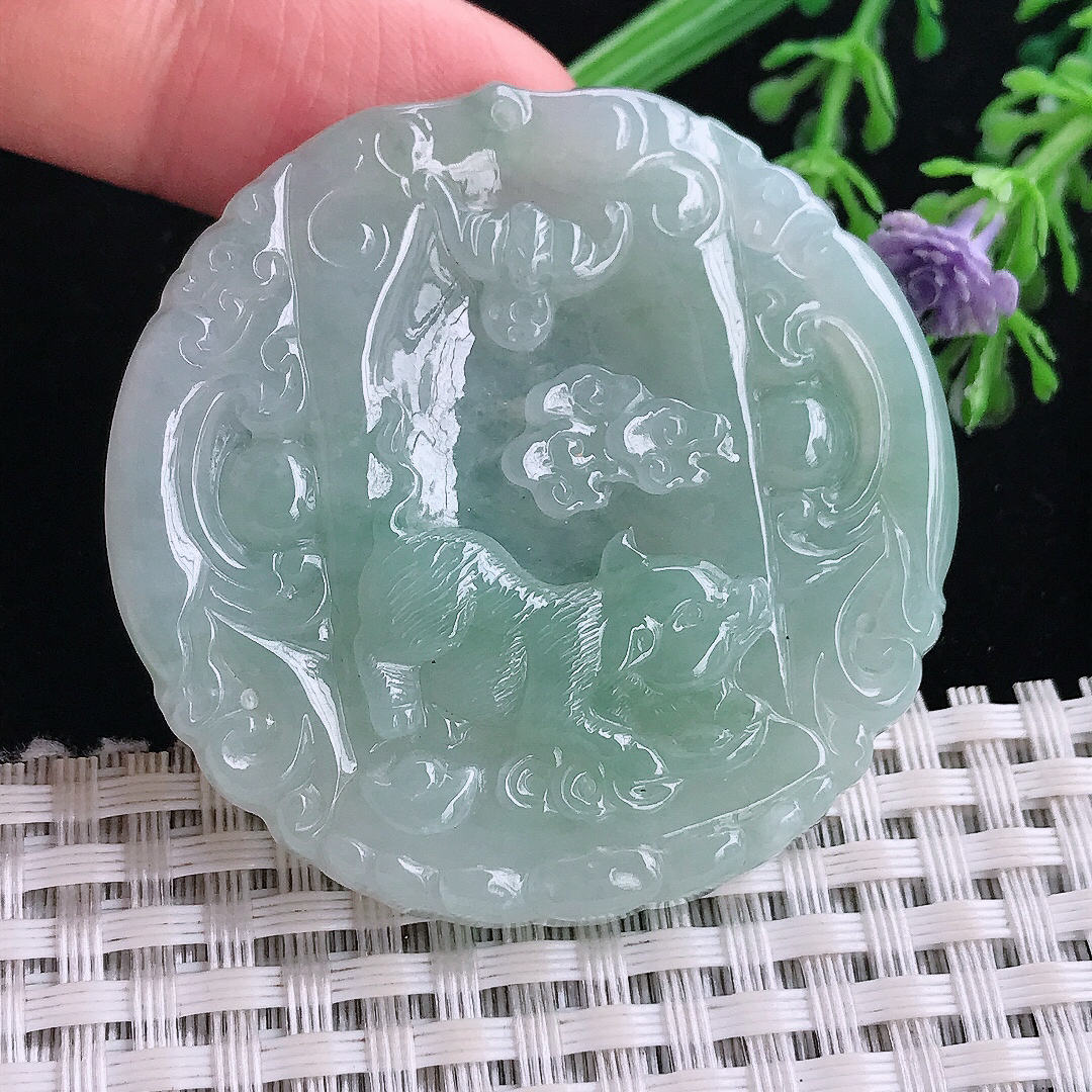 实拍A货翡翠48/48.8/5.5老坑冰胶水灵冰晴招财猪吊坠翡翠猪牌挂件