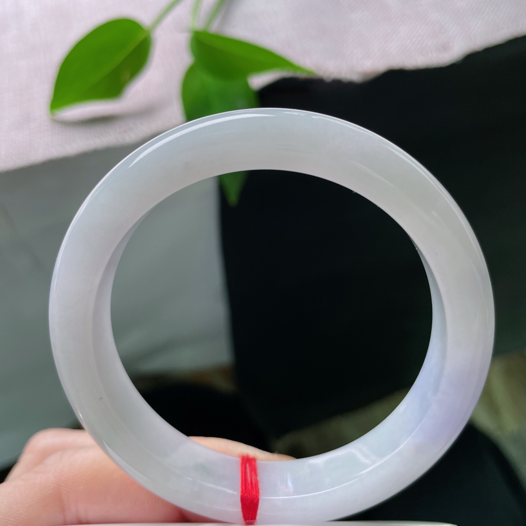 56.7/11.9/8.5，紫罗兰正圈，水润细腻，种老，一镯承三代，温润抵岁月。杂棉，ss49792