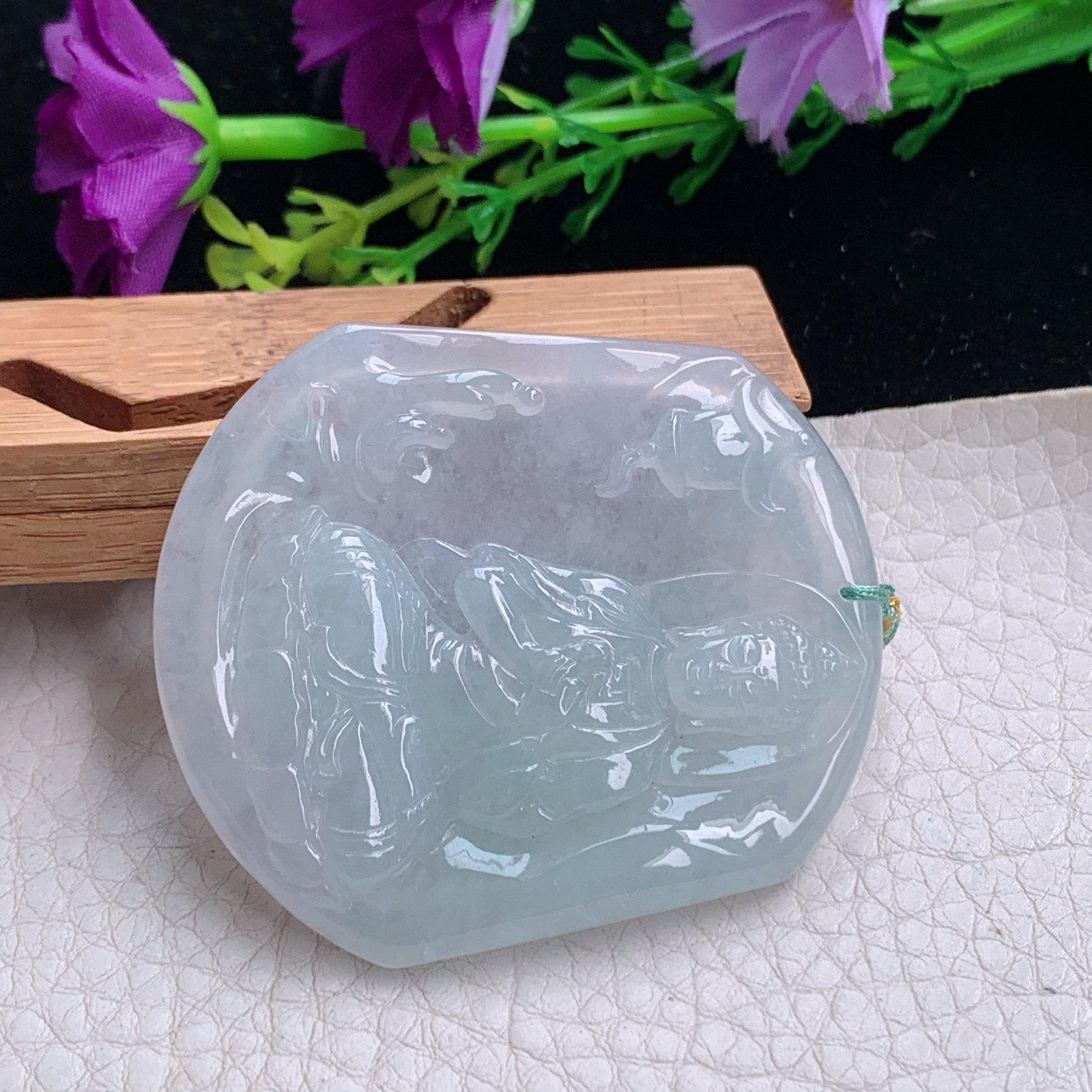 yn实拍52.6*46.3*5.3天然缅甸翡翠a货冰纯大日如来 普度众生玉吊坠