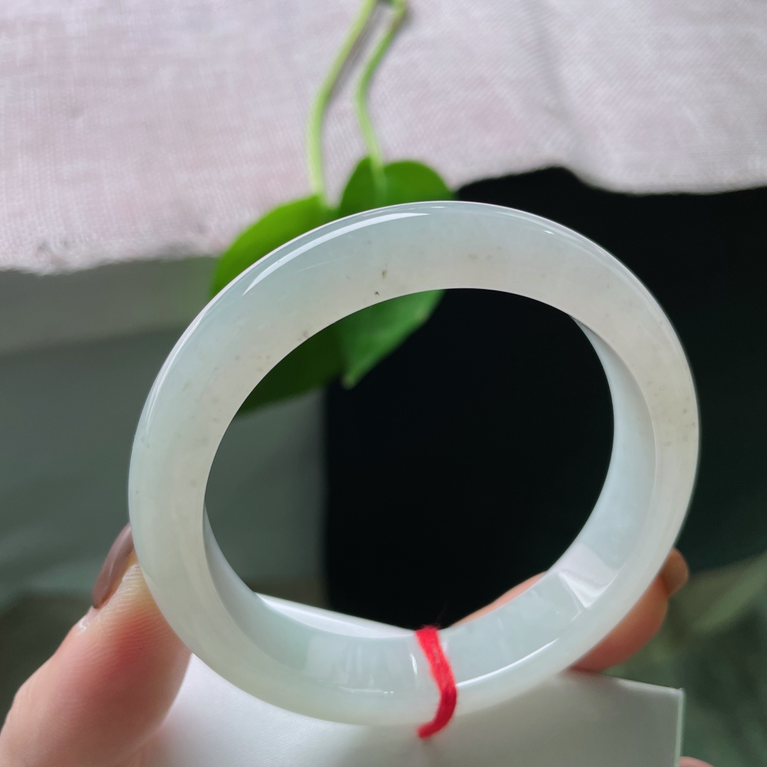 54.9/12/7.8，白月光正圈，细腻，冰感好，贵气，一点撒金，ss48462a