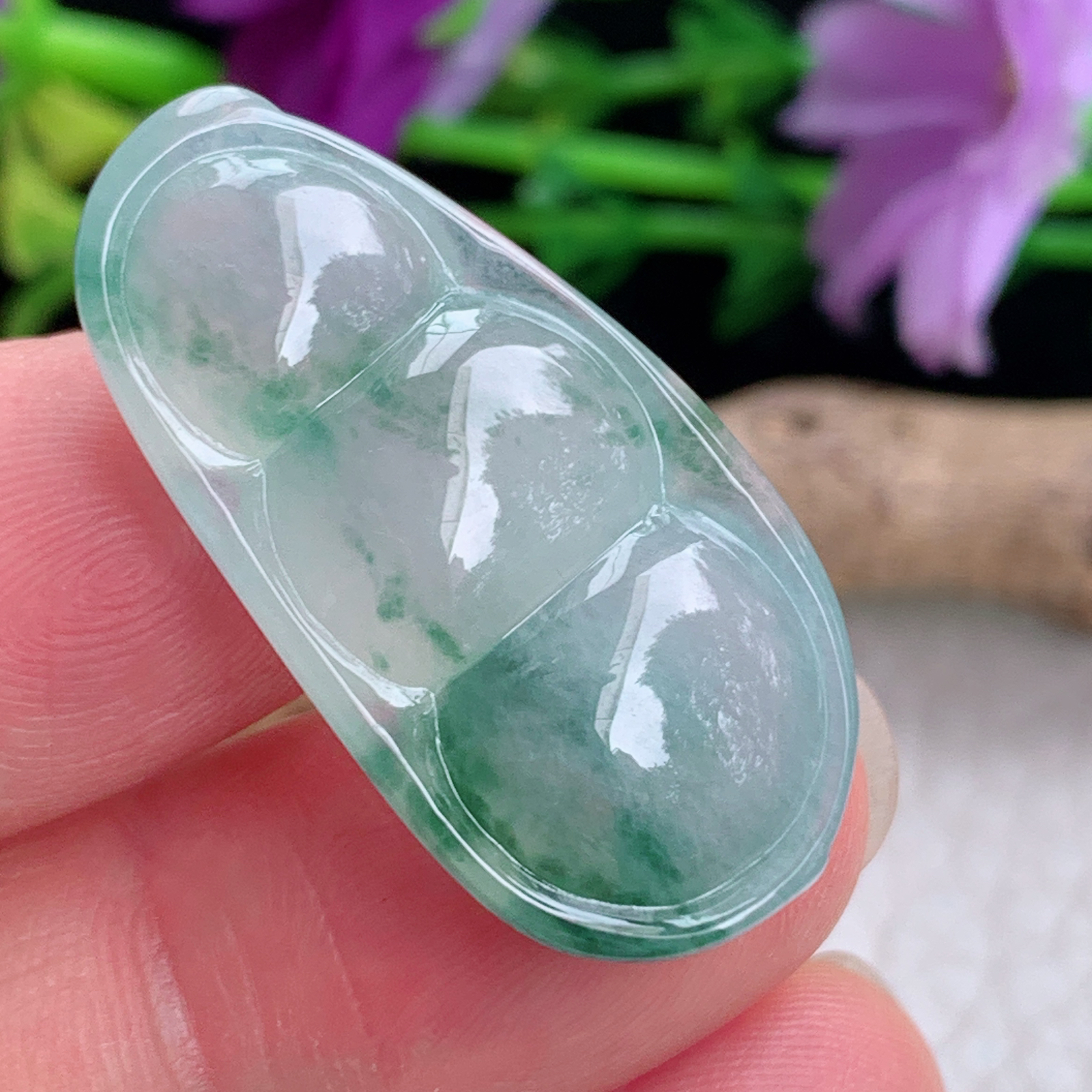 Xqa实拍31.6*16.3*8.8天然缅甸翡翠a货冰飘花饱满平安豆 福豆玉挂件 暂无打孔！