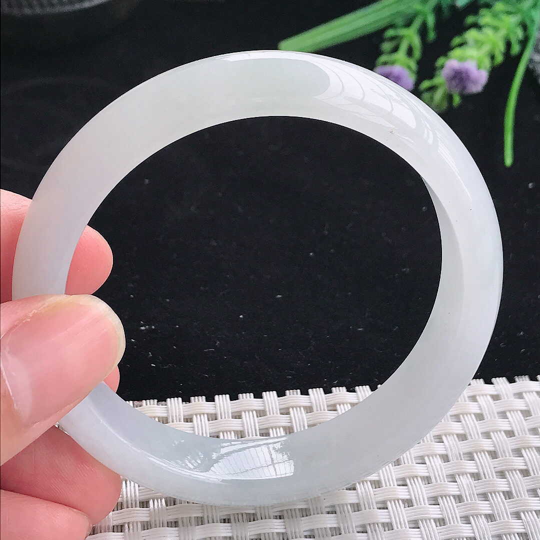 实拍A货翡翠56.8/12.6/7.6老坑秀气冰透白月光手镯宽边玉镯平安镯美人镯