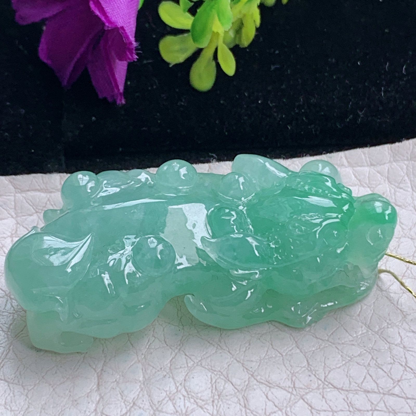 Xj实拍47.5*24*13天然缅甸翡翠a货胶满绿招财貔貅吊坠 精雕皮休瑞兽玉坠