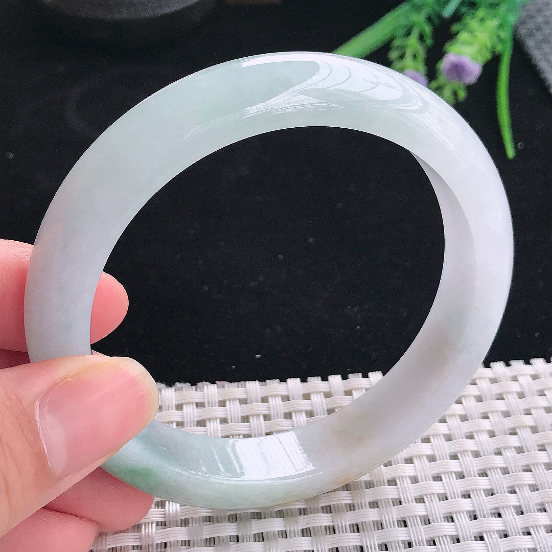 实拍A货翡翠61.5/12.8/8.7大圈口老坑秀气冰润飘花手镯宽边玉镯平安镯