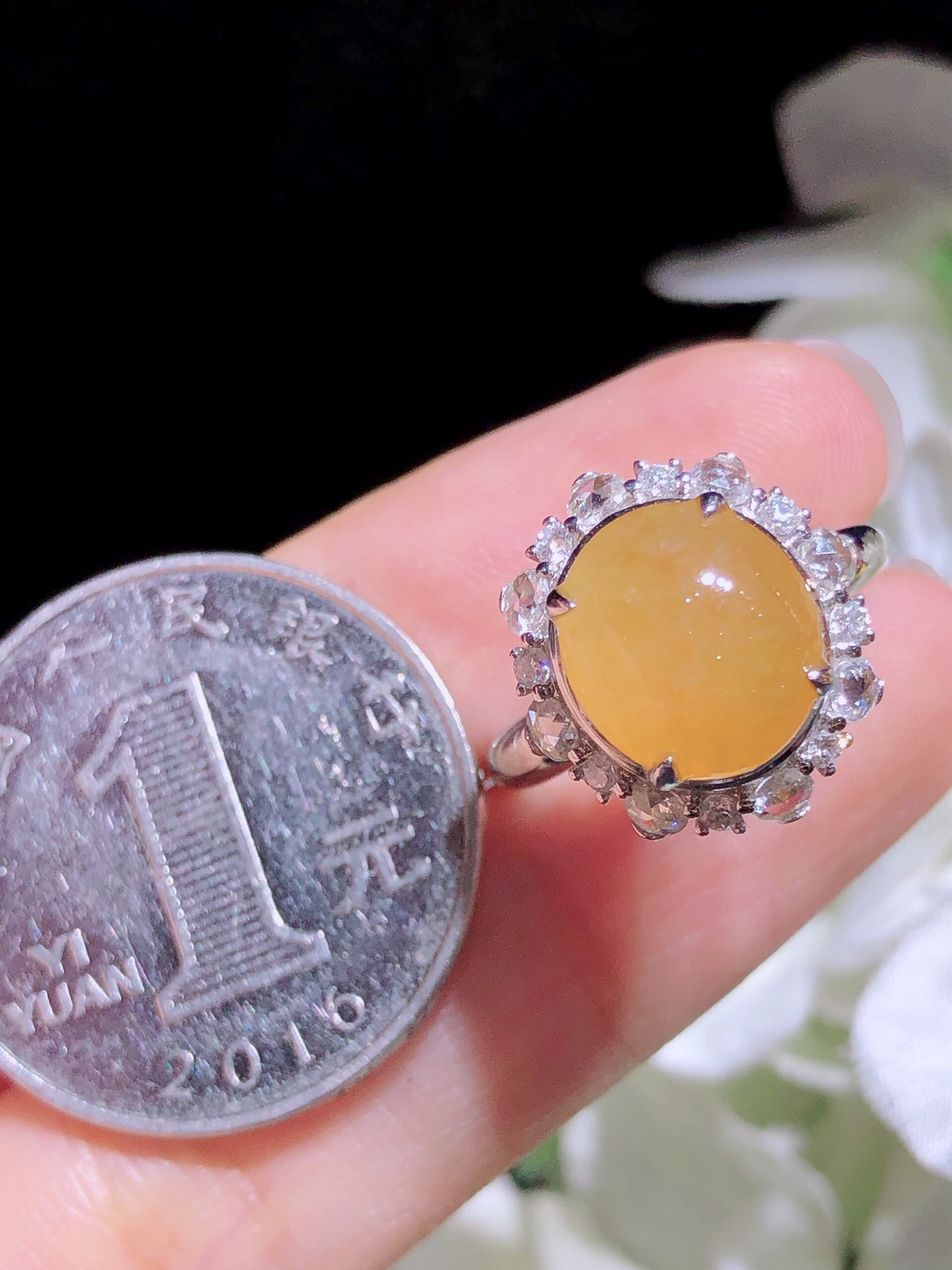 18K金镶 冰黄蛋面戒指 完美 水润色艳 品相饱满