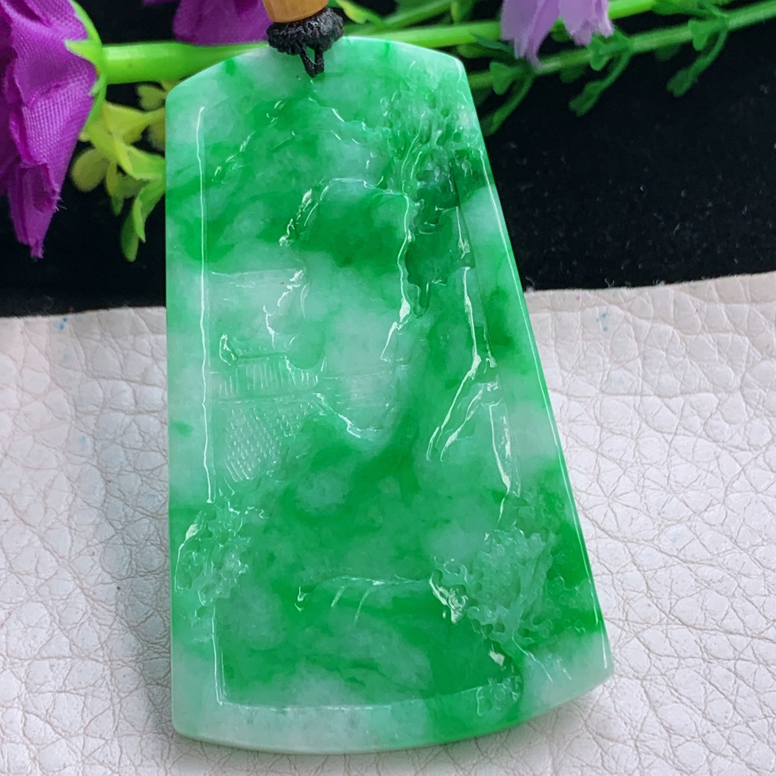 qxm实拍61.5*36*5.5天然缅甸翡翠a货辣绿山水牌 大好河山玉吊坠