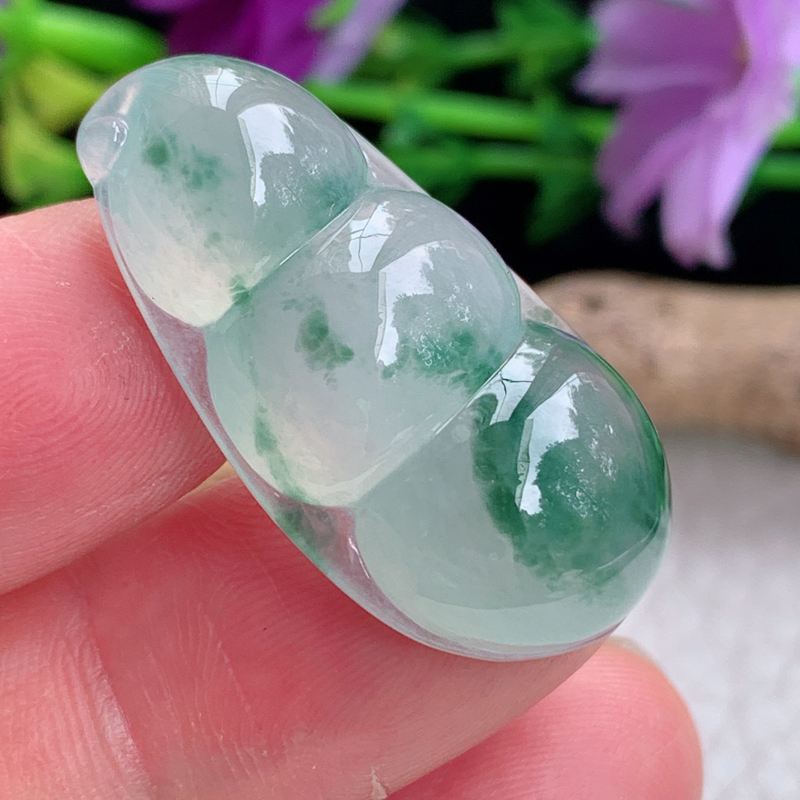 Xqa实拍31.6*16.3*8.8天然缅甸翡翠a货冰飘花饱满平安豆 福豆玉挂件 暂无打孔！