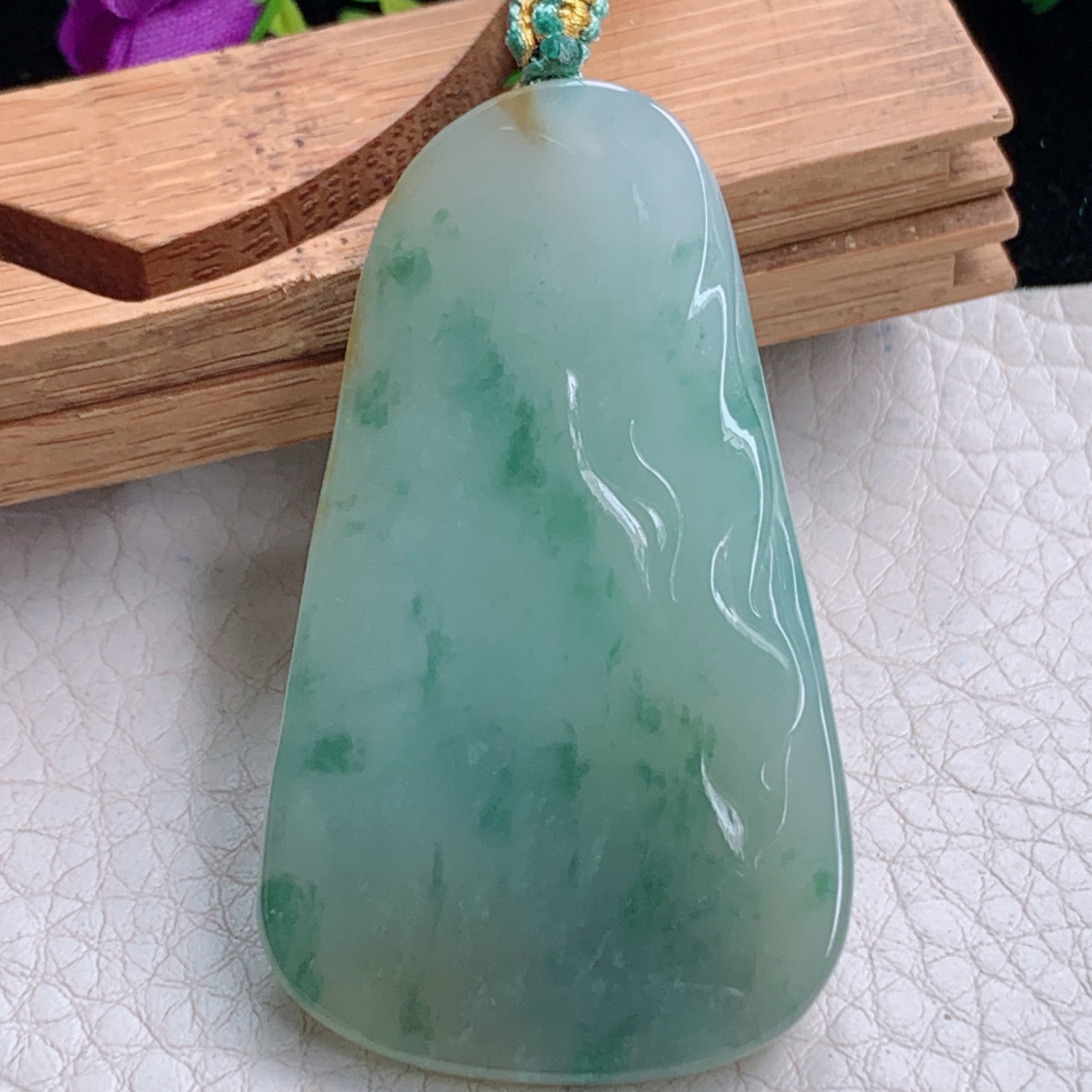 yn实拍54.2*31.2*7.5天然缅甸翡翠a货冰双彩文殊菩萨玉吊坠