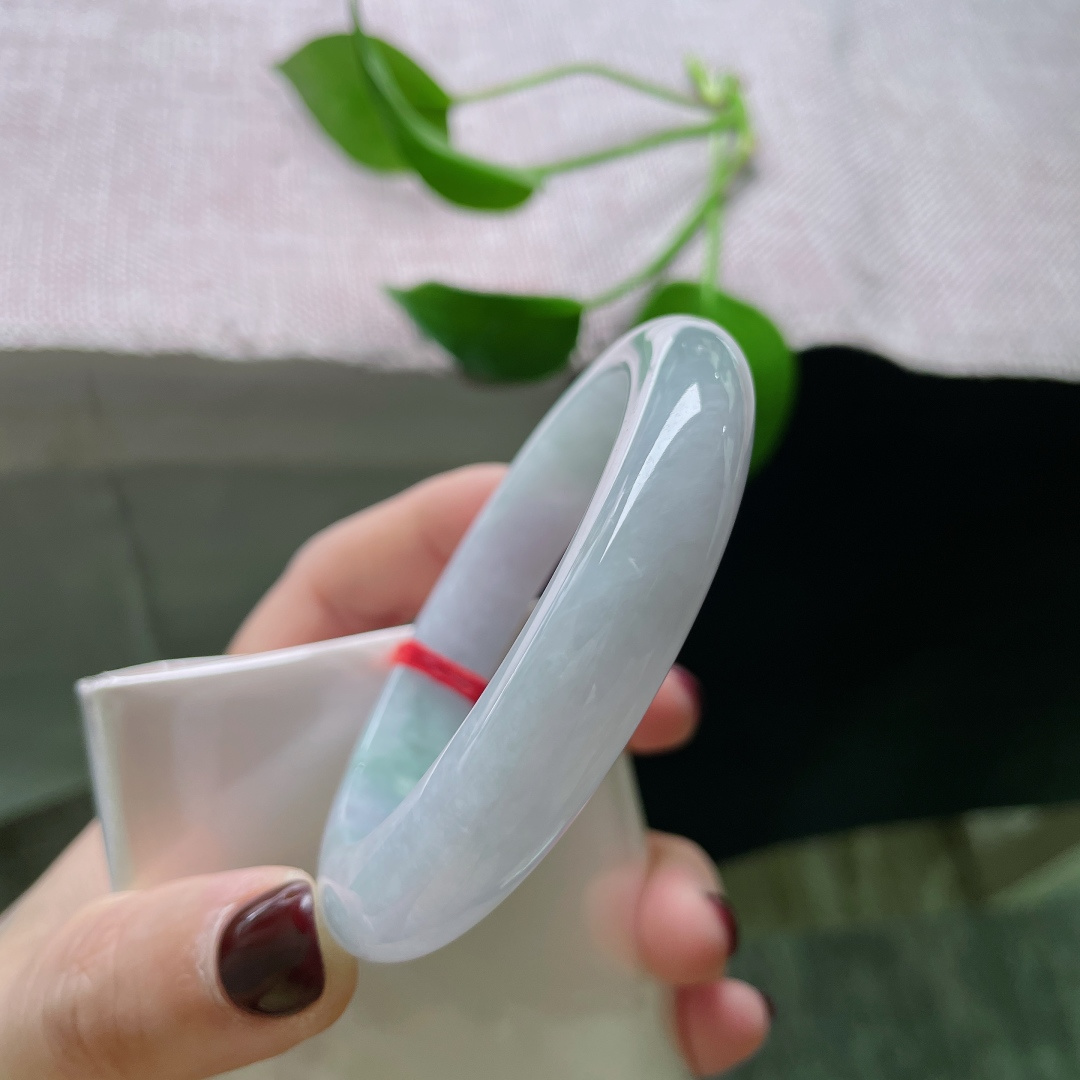 55.8/11.7/8.6，淡春彩正圈，水润，初春烟水、像一场舍不得做完的梦。一点晶体纹，ss48601a