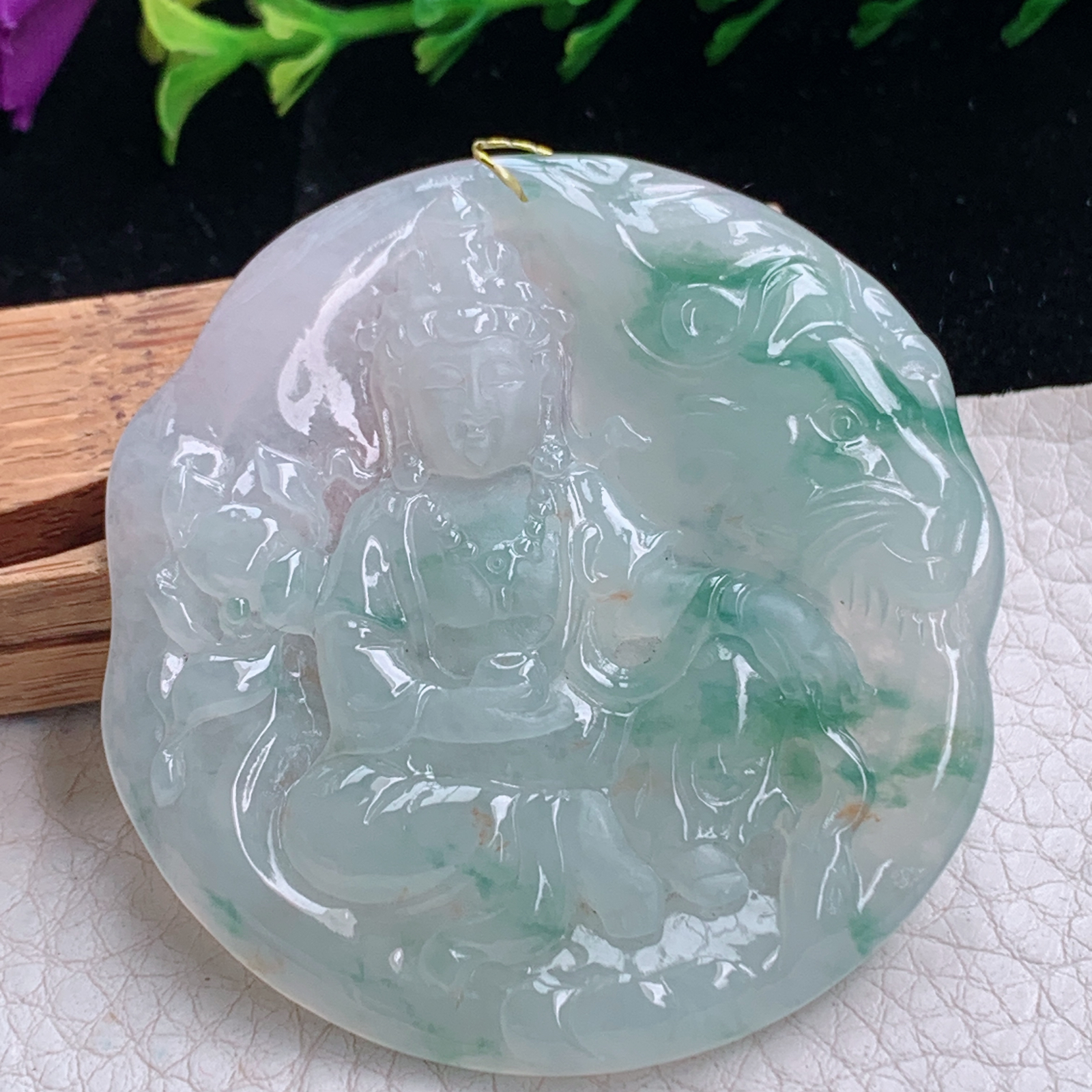 Xj实拍53.8*51.6*5天然缅甸翡翠a货冰飘花文殊菩萨吊坠 守护神观音牌