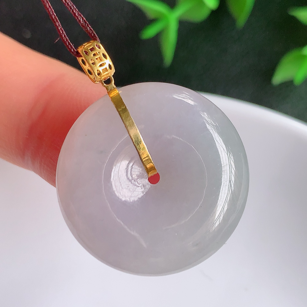 18k金扣冰润紫罗兰平安扣吊坠，厚装饱满，冰润剔透，细腻水足，种质润泽，飘花灵动，佩戴优雅大气，W141.8   尺寸：25-6.5mm