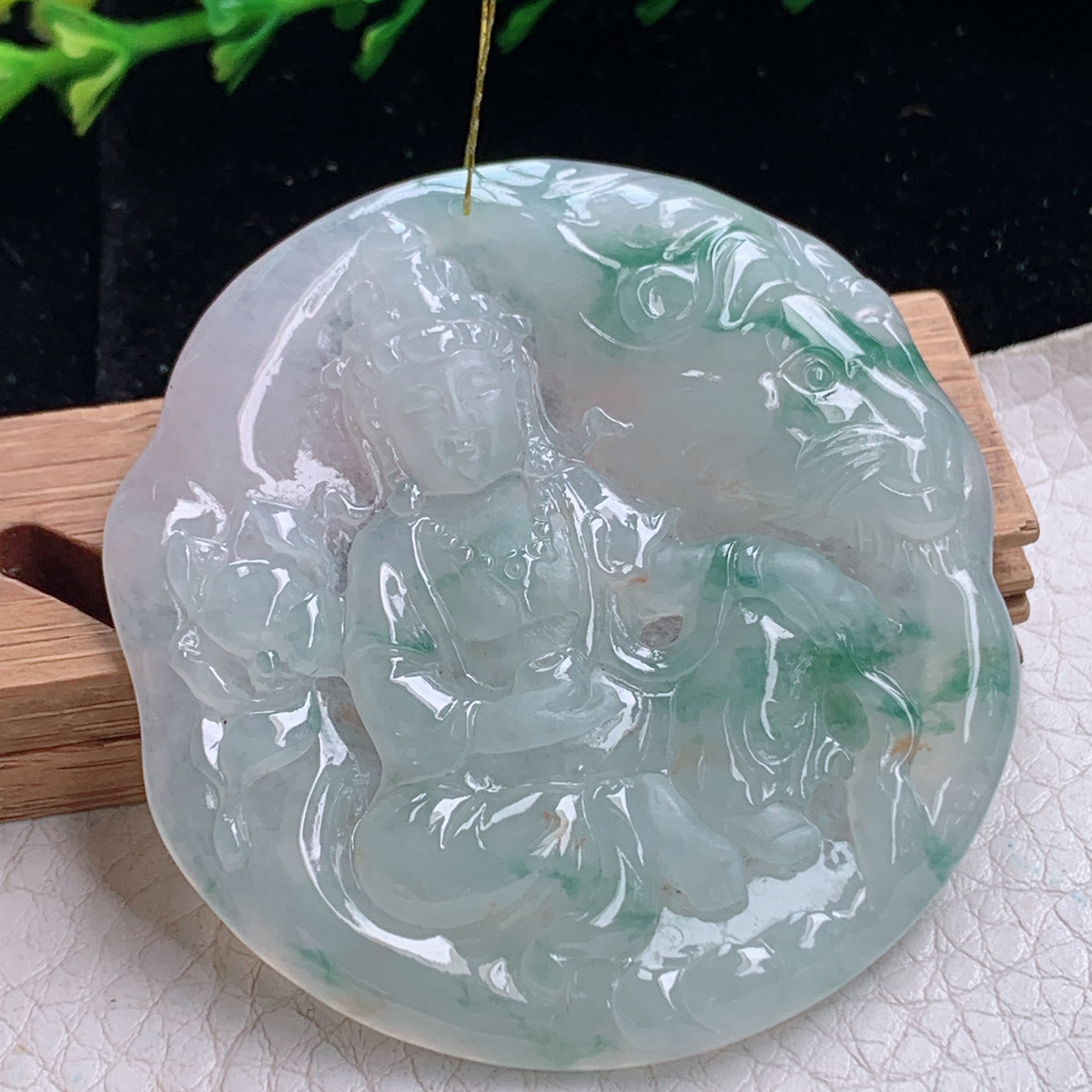 Xj实拍53.8*51.6*5天然缅甸翡翠a货冰飘花文殊菩萨吊坠 守护神观音牌