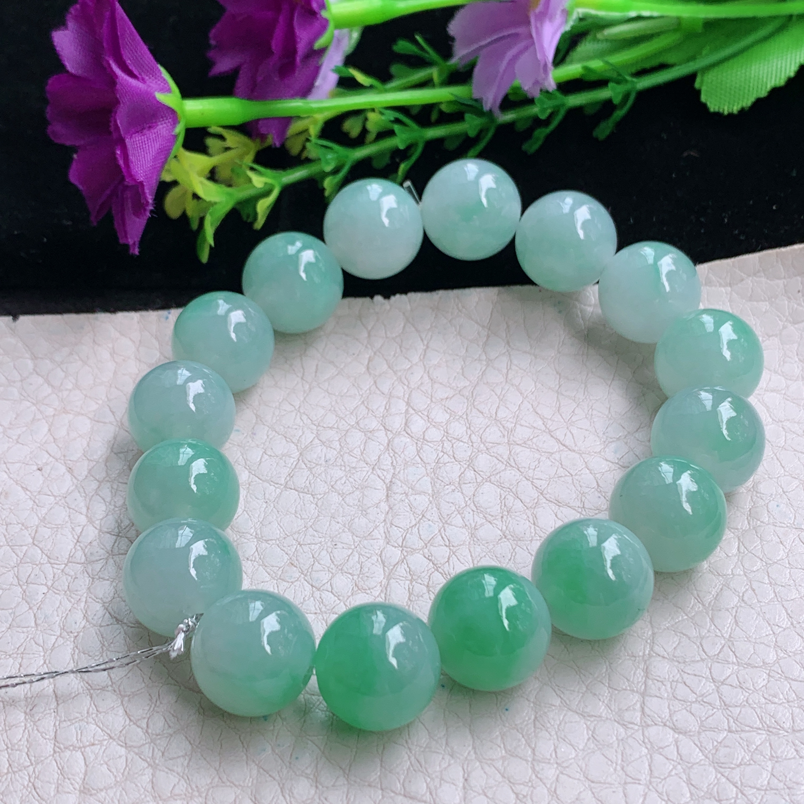 qxm天然缅甸翡翠a货水润清爽飘绿13mm圆珠玉手链 玉手串 共16颗