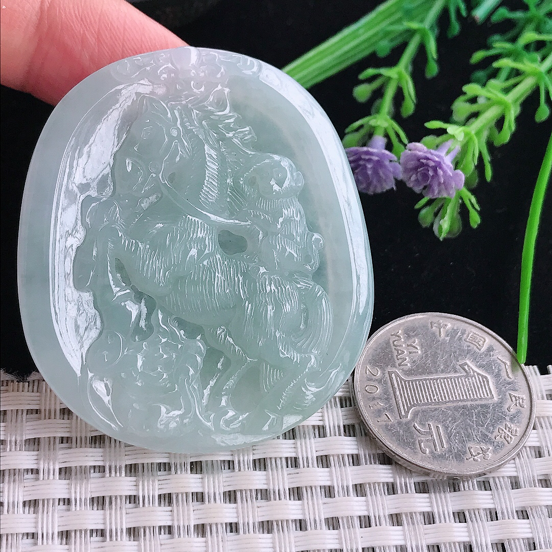 实拍A货翡翠52.3/46/5.3老坑秀气冰胶冰晴马上封侯吊坠翡翠玉牌挂件