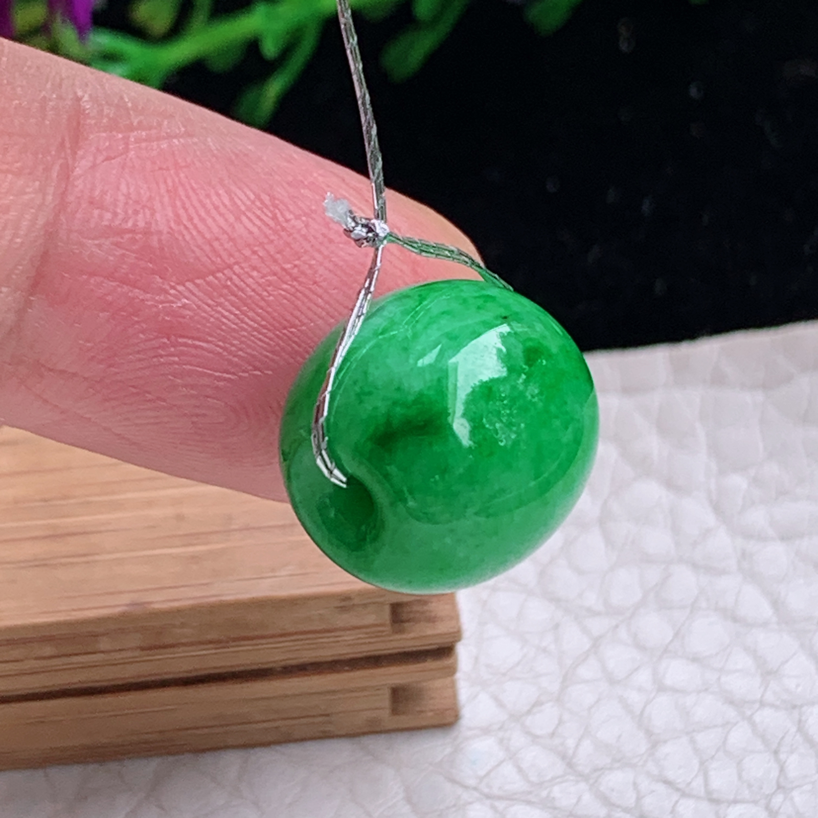 Xqa实拍13.2*13.5天然缅甸翡翠a货胶感辣绿路路通 财运亨通玉吊坠