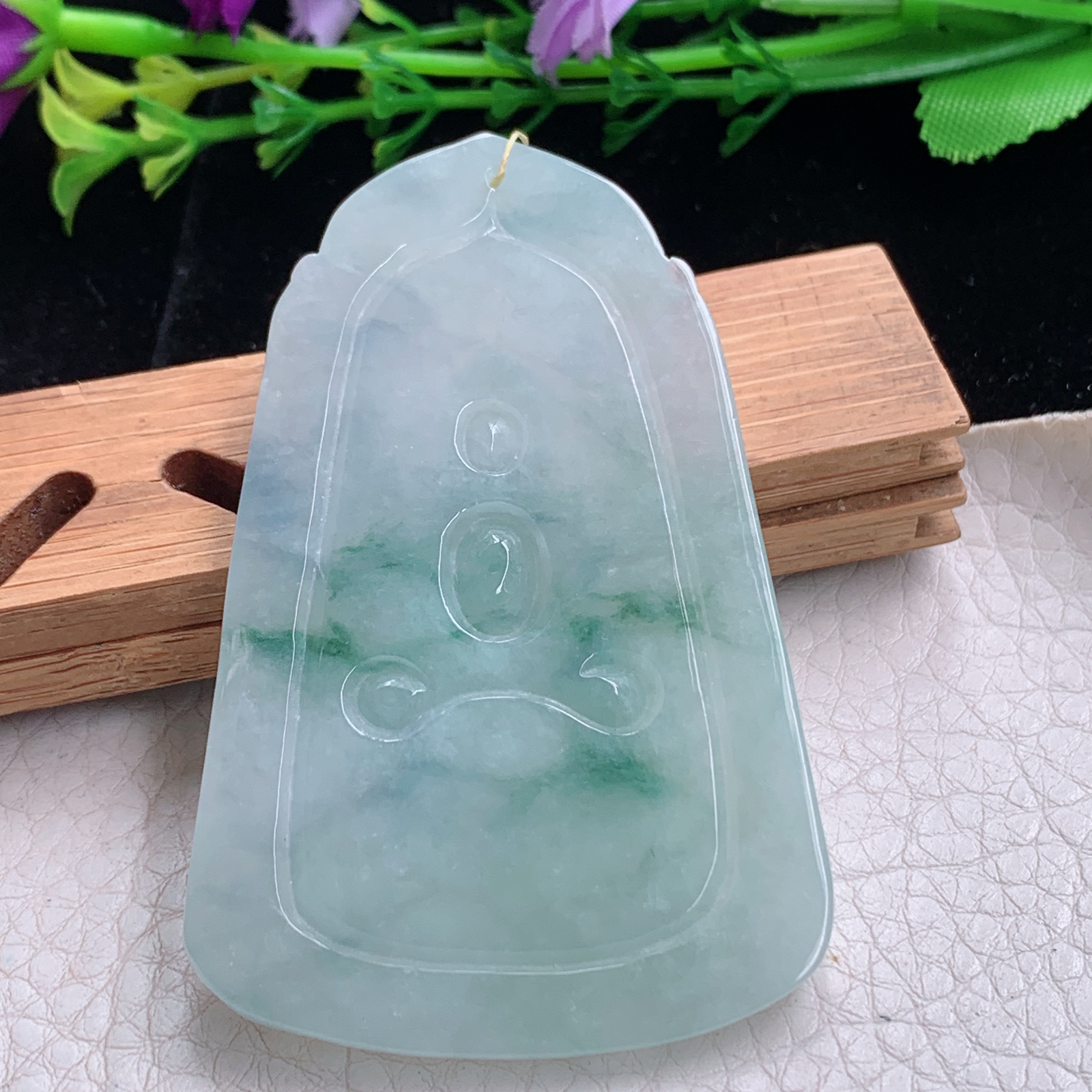 Xj实拍68.8*44.5*5.6天然缅甸翡翠a货飘花大日如来吊坠 生肖守护神玉坠