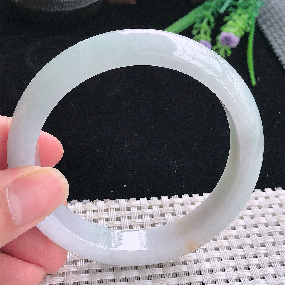 实拍A货翡翠61.5/12.8/8.7大圈口老坑秀气冰润飘花手镯宽边玉镯平安镯