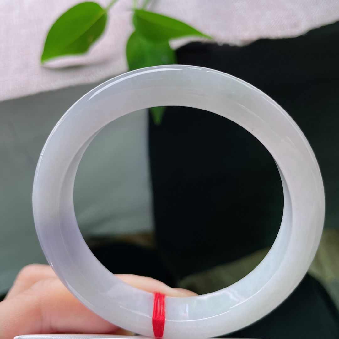 56.7/11.9/8.5，紫罗兰正圈，水润细腻，种老，一镯承三代，温润抵岁月。杂棉，ss49792a