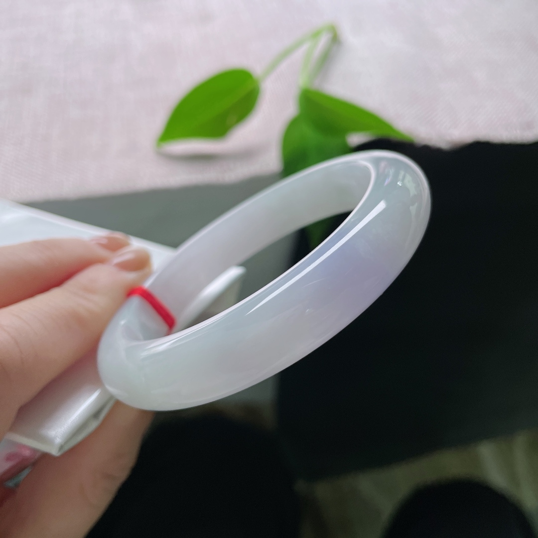 56.7/11.9/8.5，紫罗兰正圈，水润细腻，种老，一镯承三代，温润抵岁月。杂棉，ss49792a