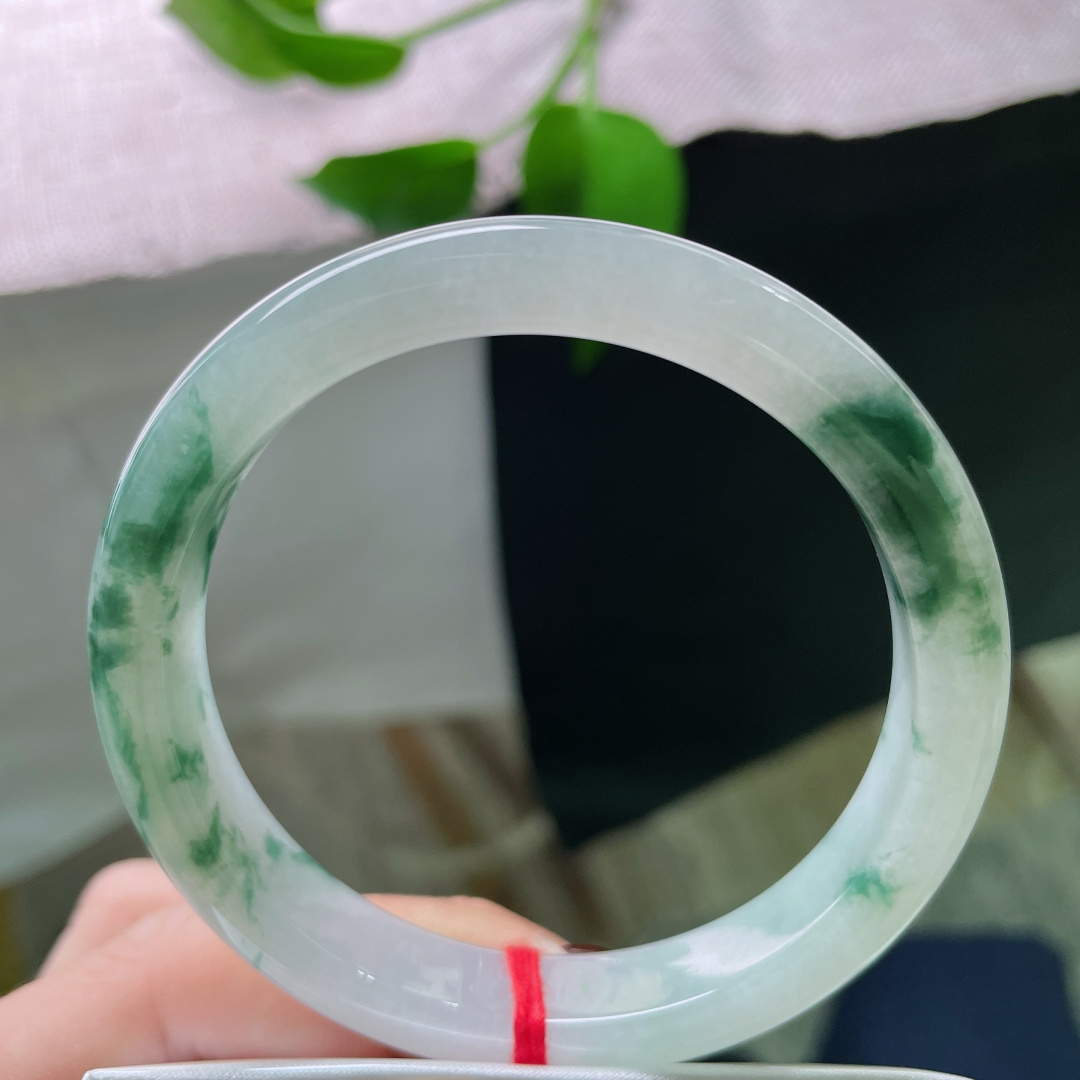 57.4/10.5/7.3，飘花正圈，花是飘的，梦是活的，浮生如梦。，ss49418a