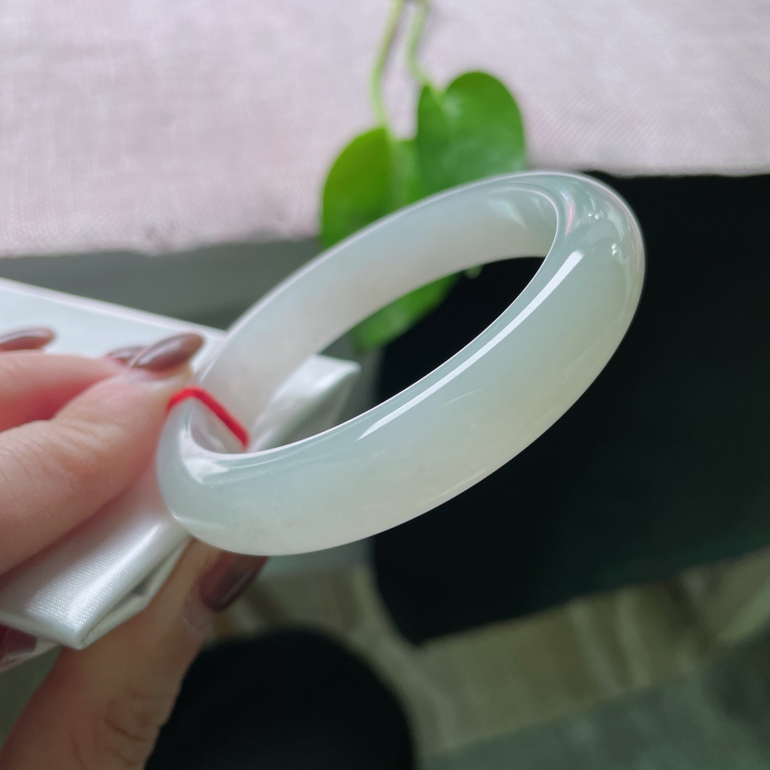 54.9/12/7.8，白月光正圈，细腻，冰感好，贵气，一点撒金，ss48462a