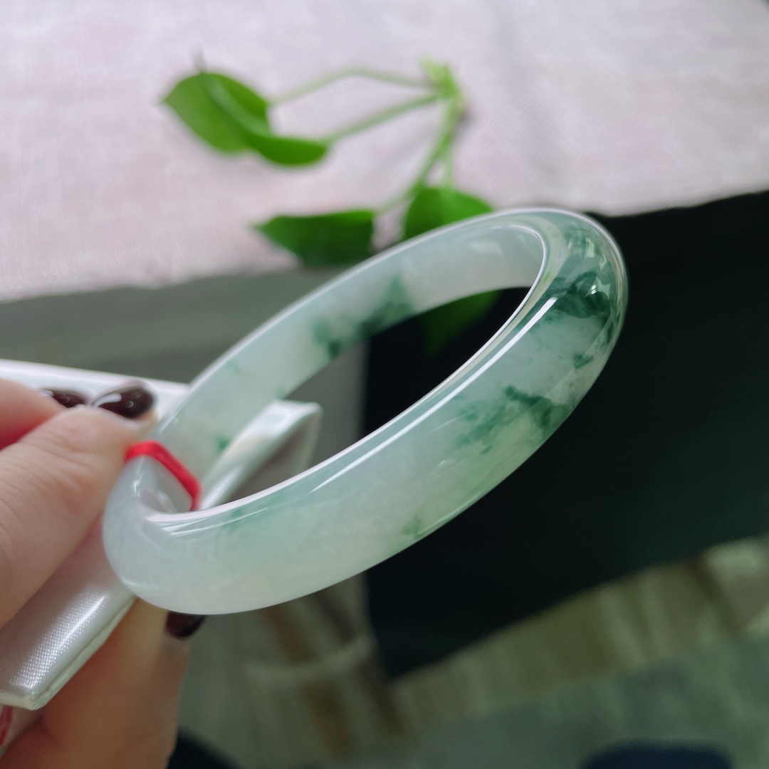 57.4/10.5/7.3，飘花正圈，花是飘的，梦是活的，浮生如梦。，ss49418a