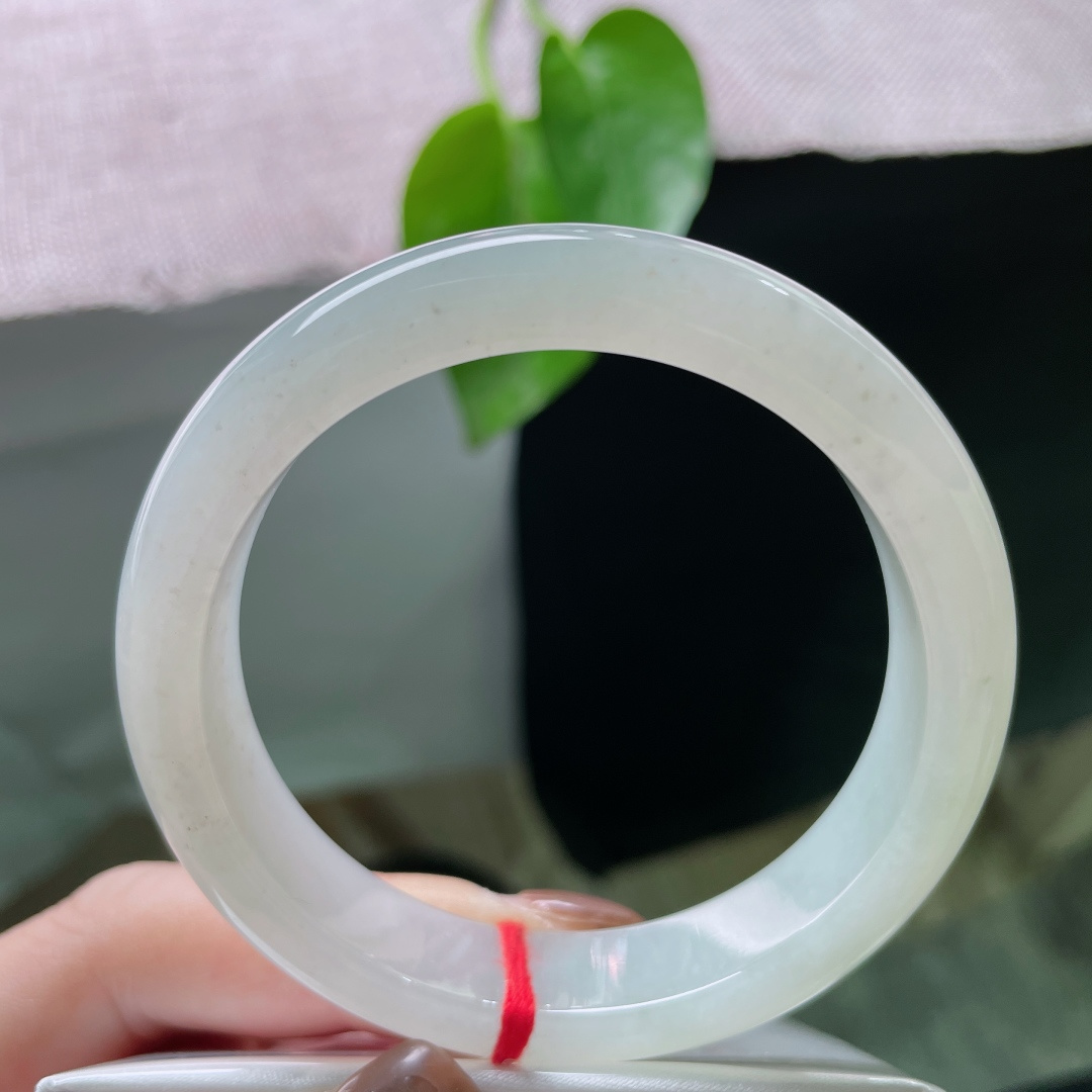 54.9/12/7.8，白月光正圈，细腻，冰感好，贵气，一点撒金，ss48462a