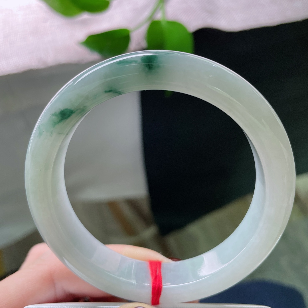 57.8/13.1/8.6，飘花正圈，或丝缕，飘飘洒洒，似水中藻荇。侧纹，ss49357a