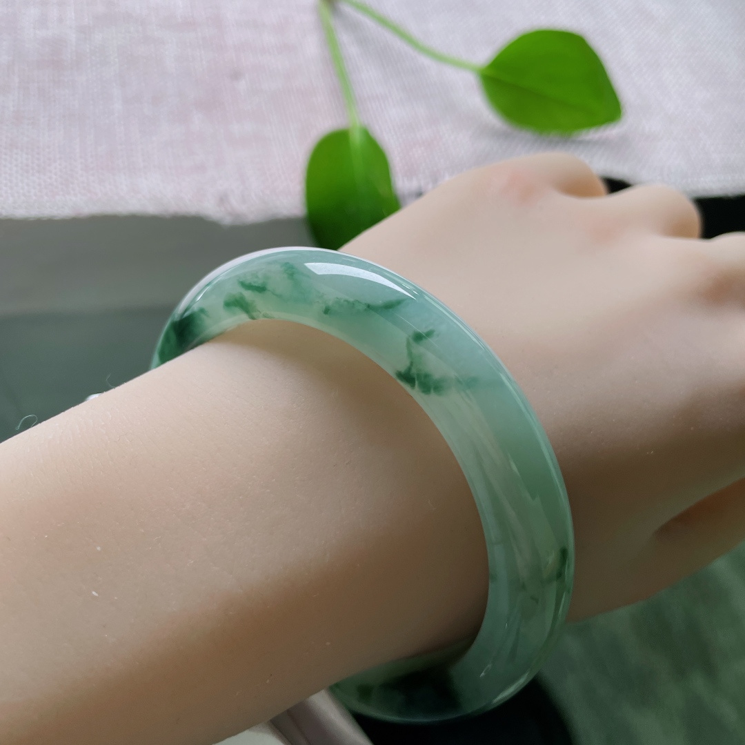 58.2/12.5/8.5，飘花，水润，细腻，甜美，优雅，灵动，雅致，贵气，无裂，ss48376a