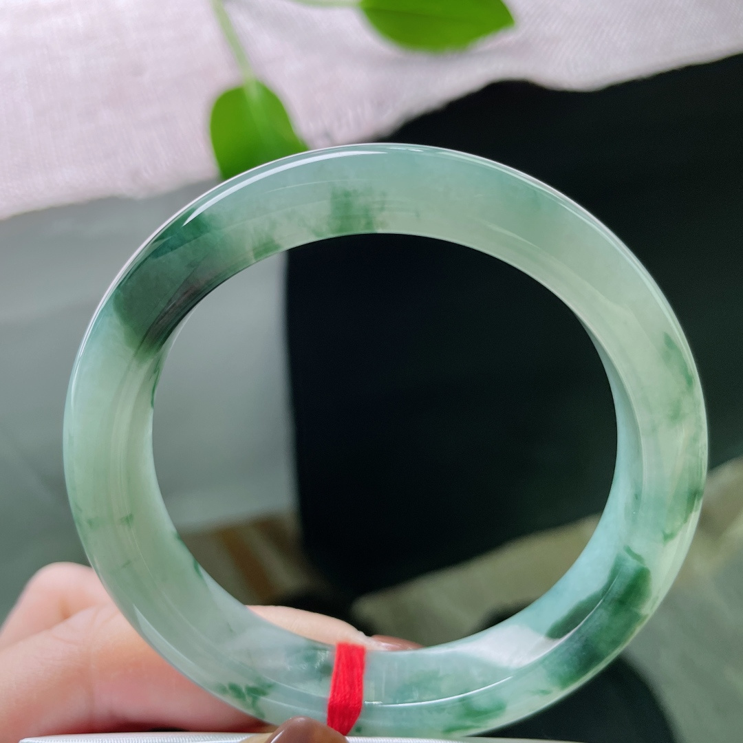 58.2/12.5/8.5，飘花，水润，细腻，甜美，优雅，灵动，雅致，贵气，无裂，ss48376a