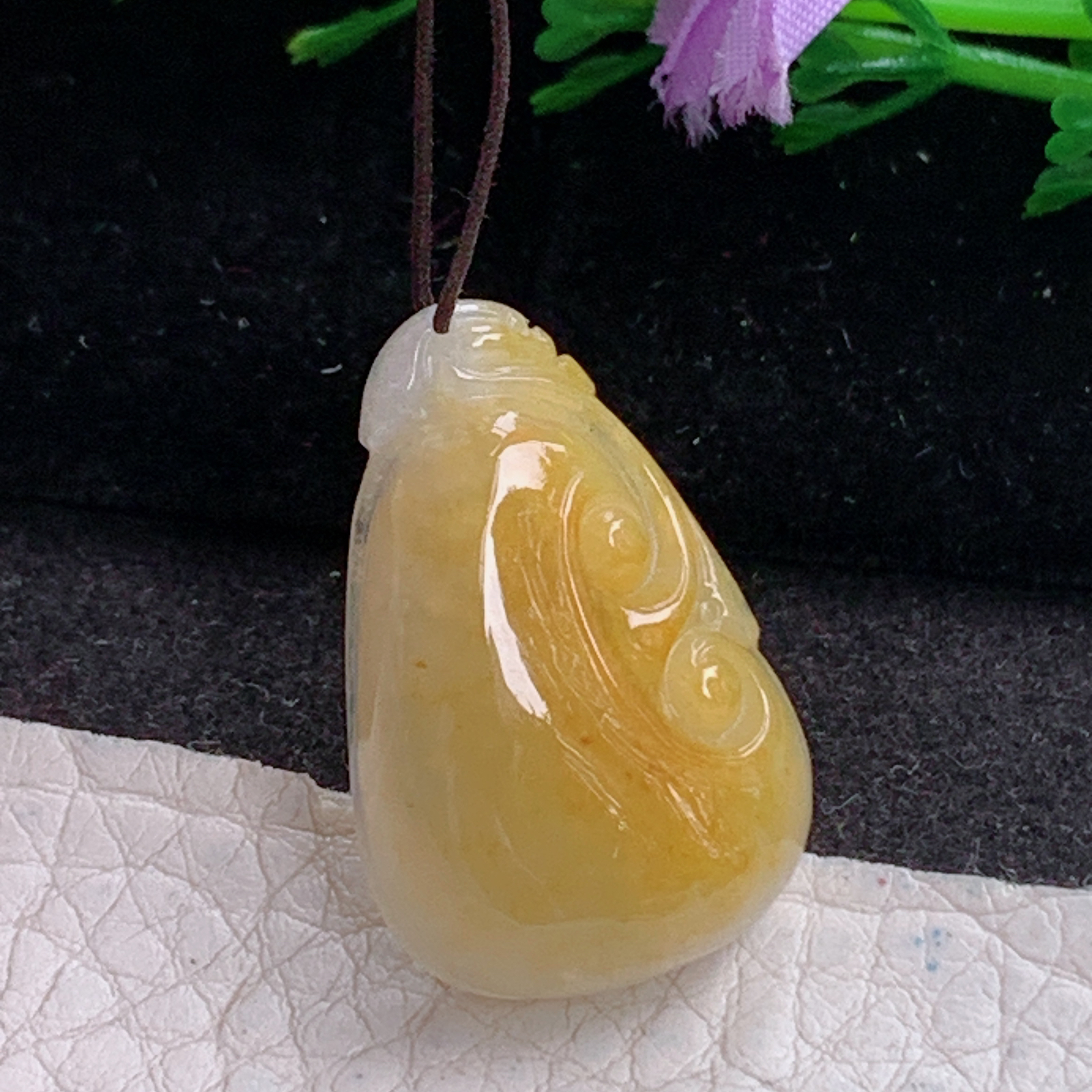 ajj实拍27*17.8*7天然缅甸翡翠精雕冰黄饱满招财黄如意玉吊坠 玉挂件