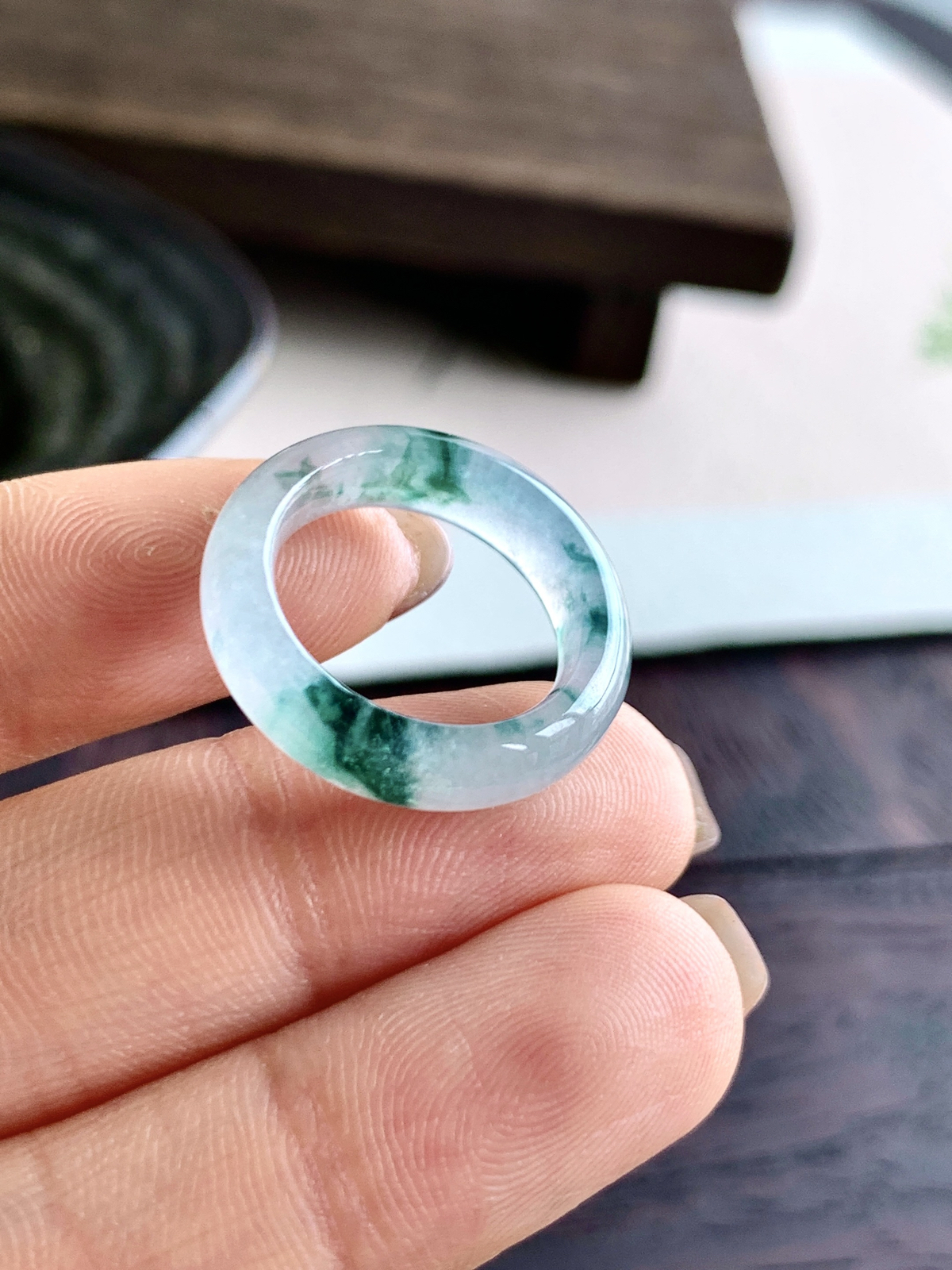 【裸石】️冰飘花戒圈指环
【说明】缅料  性价比高  
【尺寸】5.4-3.7
【圈口】11号..