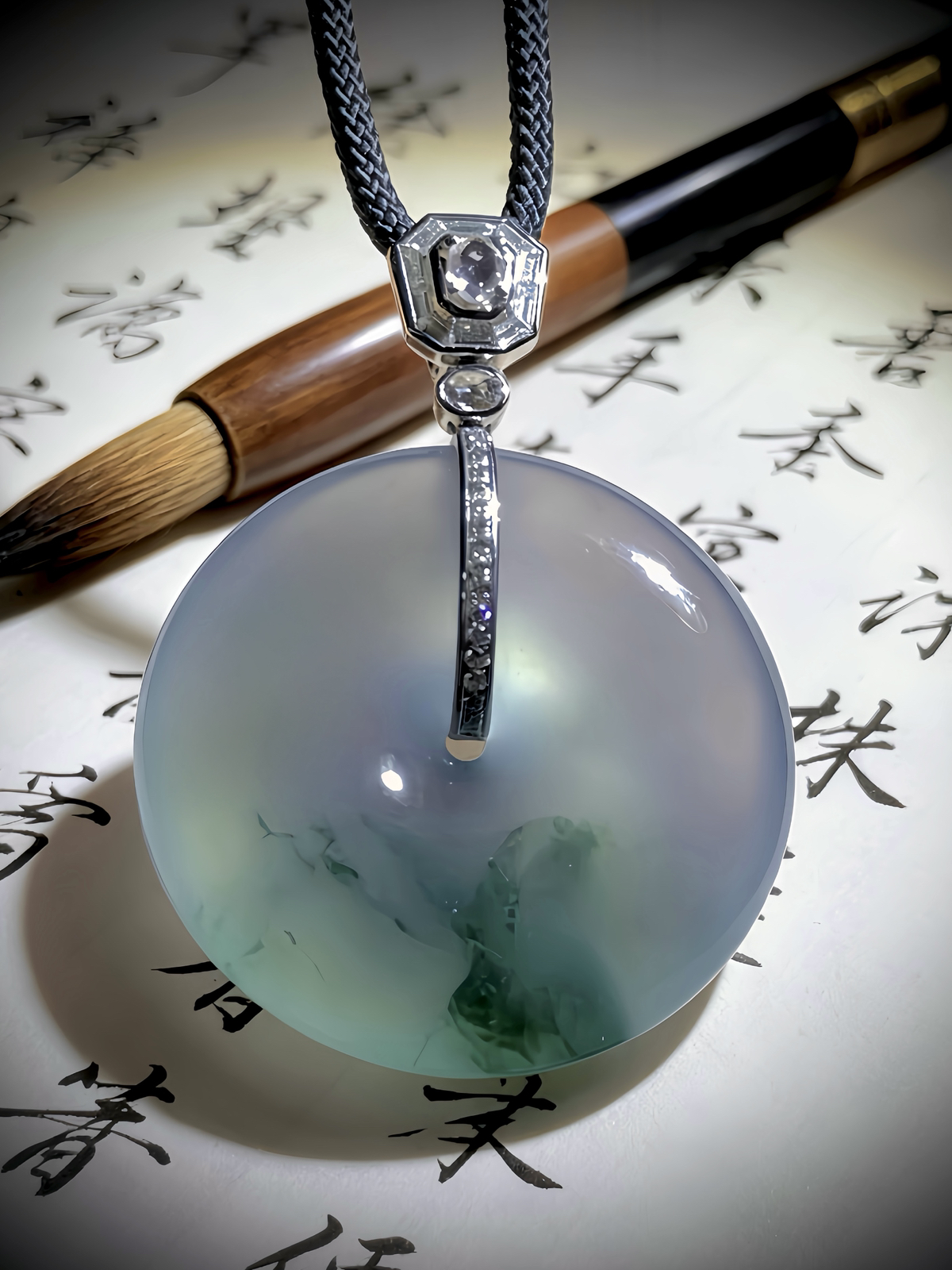 飘花平安扣子，
48.5-裸石34.5-7.5mm，20g，
18K金，南非钻，