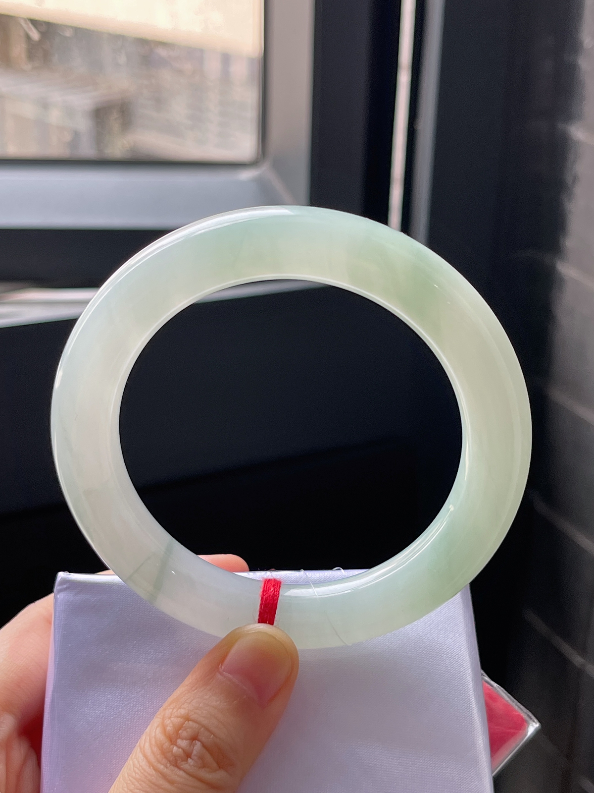 翡翠板料，⭕️正圈最大做56，圆条最大做52；有起货图