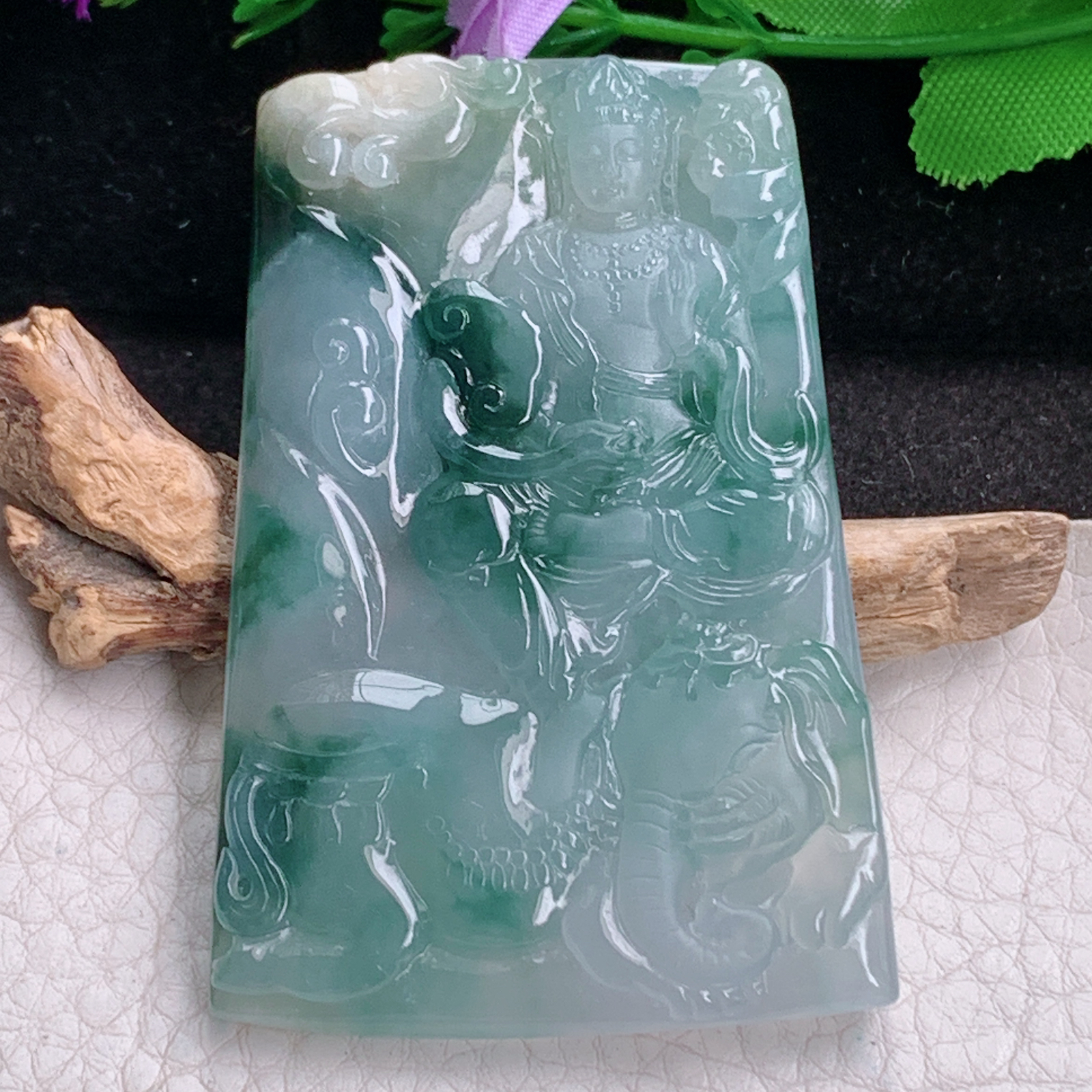 ktj实拍66.6*44*6天然缅甸翡翠精雕冰飘花普贤菩萨 生肖守护神玉吊坠 玉挂件