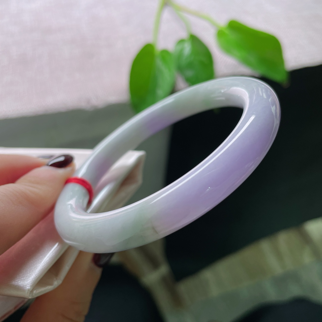 56.2/9.4，紫罗兰圆条，水头好，肉质细腻干净，紫气东来，财运亨通。皮纹，ss50511a