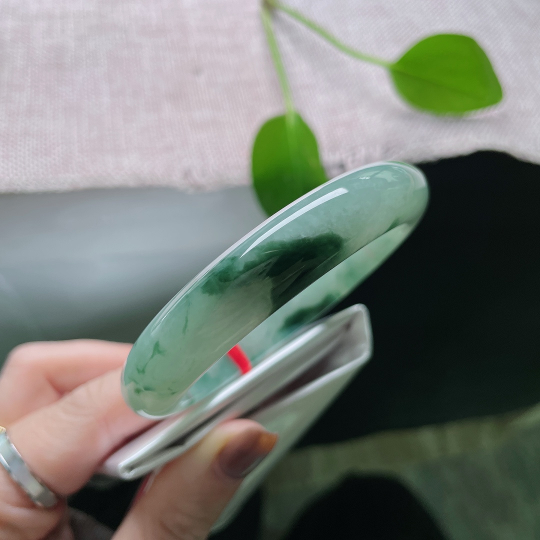 58.2/12.5/8.5，飘花，水润，细腻，甜美，优雅，灵动，雅致，贵气，无裂，ss48376a