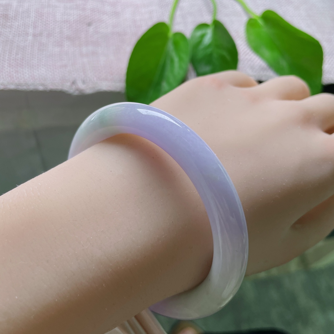 56.2/9.4，紫罗兰圆条，水头好，肉质细腻干净，紫气东来，财运亨通。皮纹，ss50511a