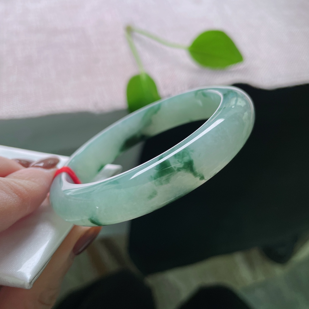 58.2/12.5/8.5，飘花，水润，细腻，甜美，优雅，灵动，雅致，贵气，无裂，ss48376a