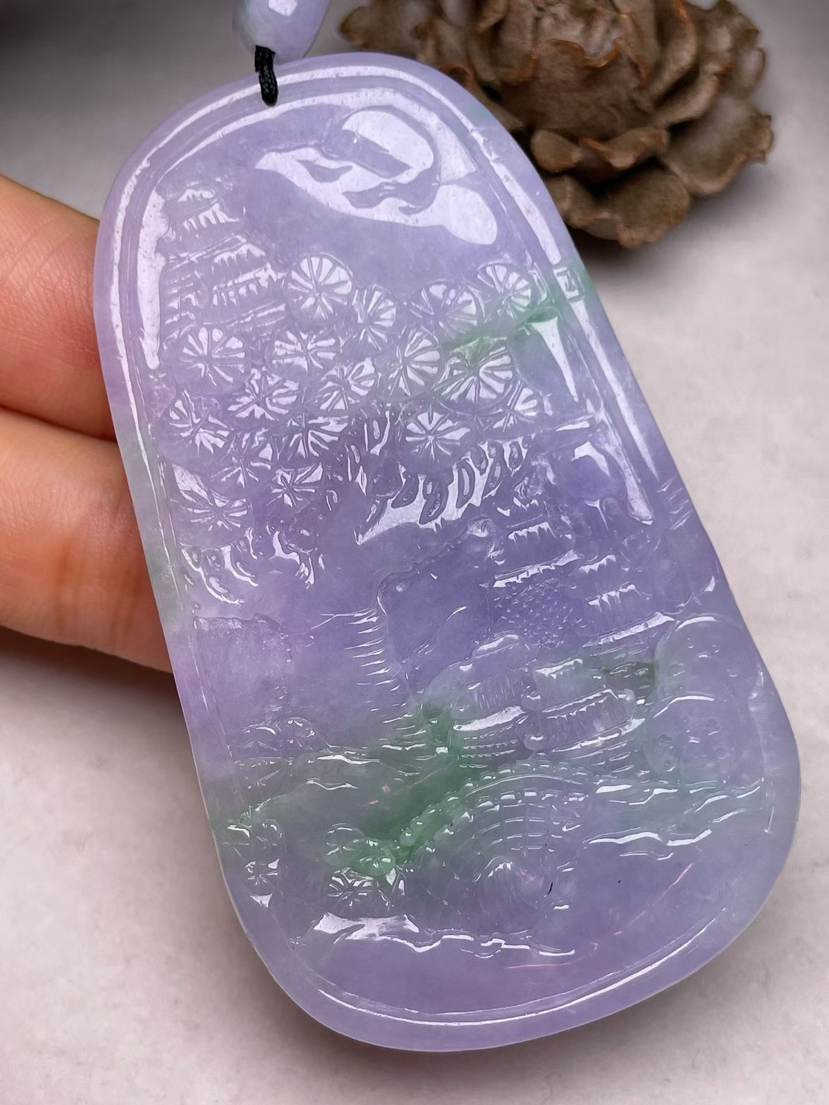 冰糯种紫罗兰【龙腾天下】吊坠，种水好，玉质细腻 ，卖相好、