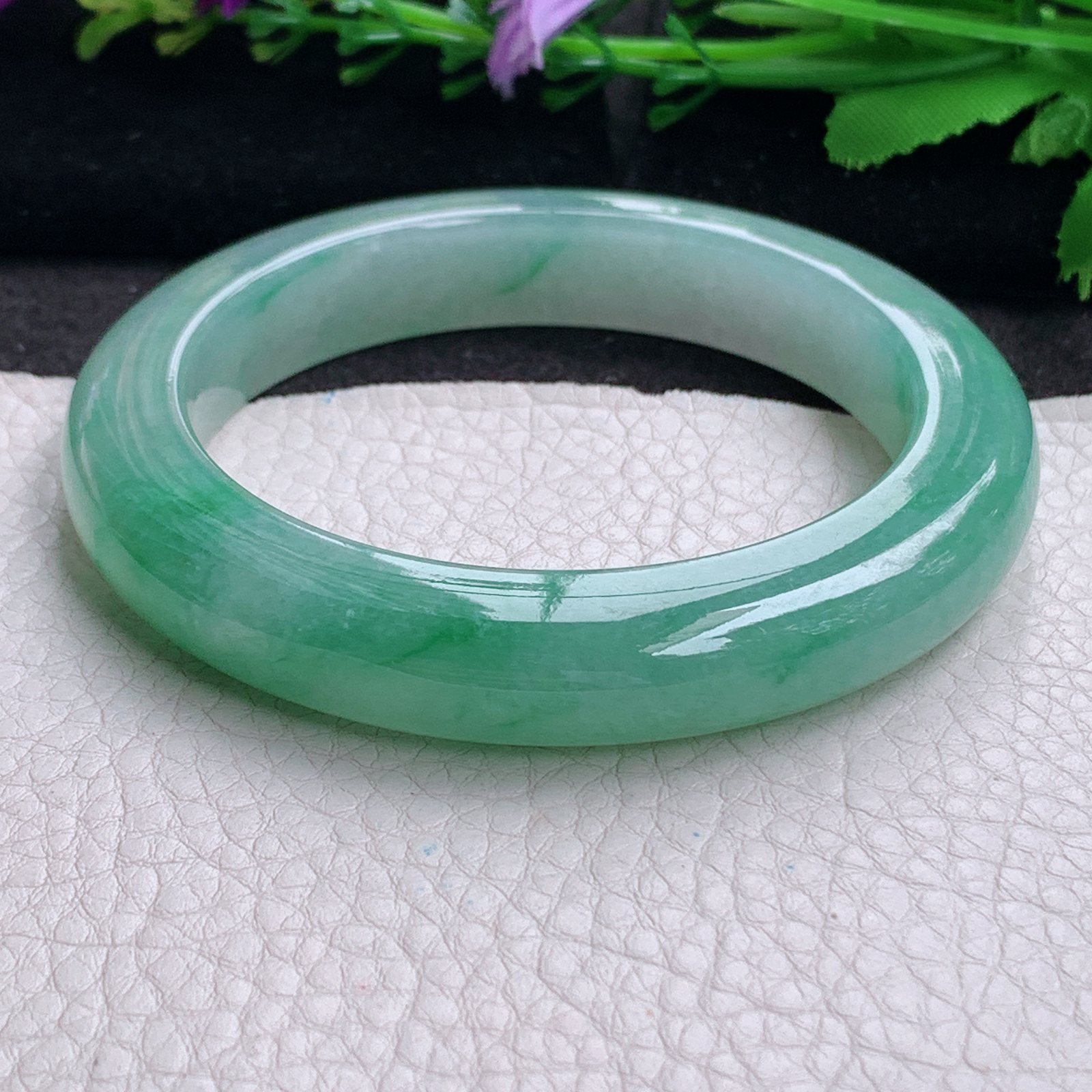 nr大圈口61*12*10.5平安镯 天然缅甸翡翠a货手镯冰胶飘绿正圈玉镯子