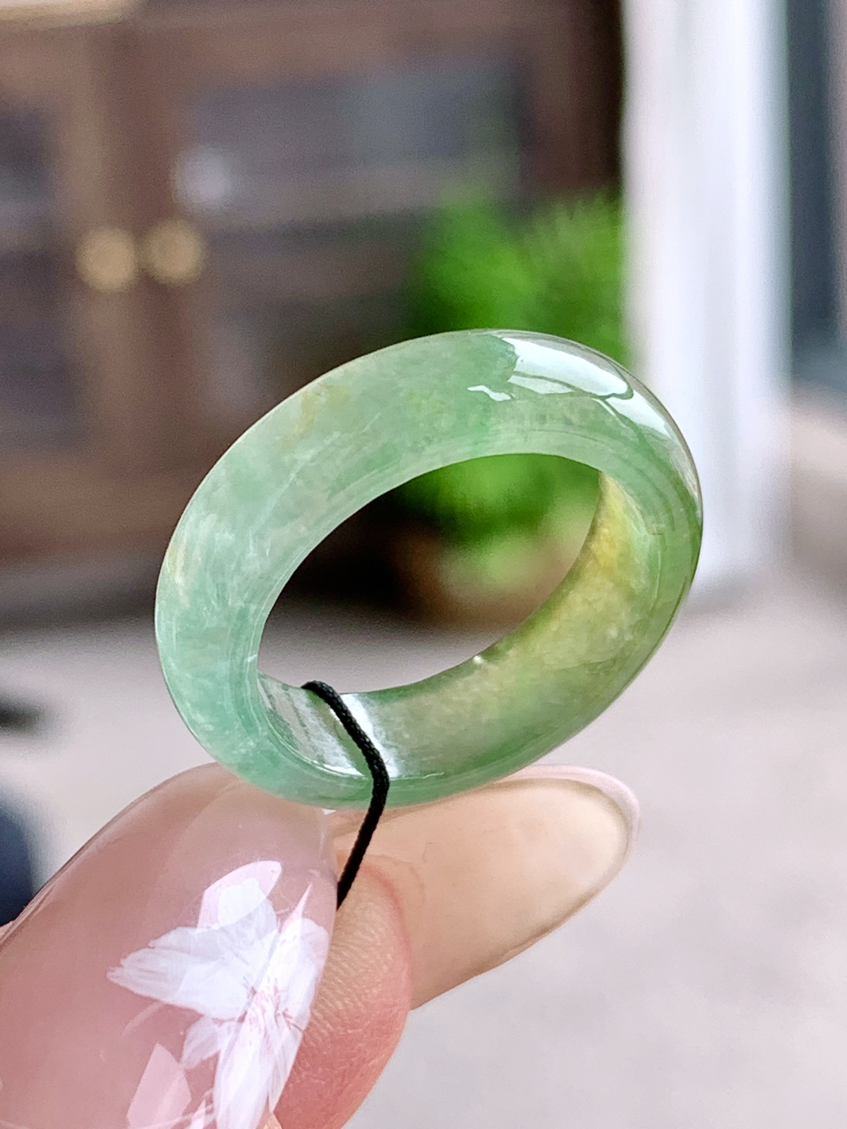 【裸石】🫧冰飘黄翡戒圈指环 
【说明】缅料 性价比高  
【尺寸】5.6-3.3
【圈口】14号..