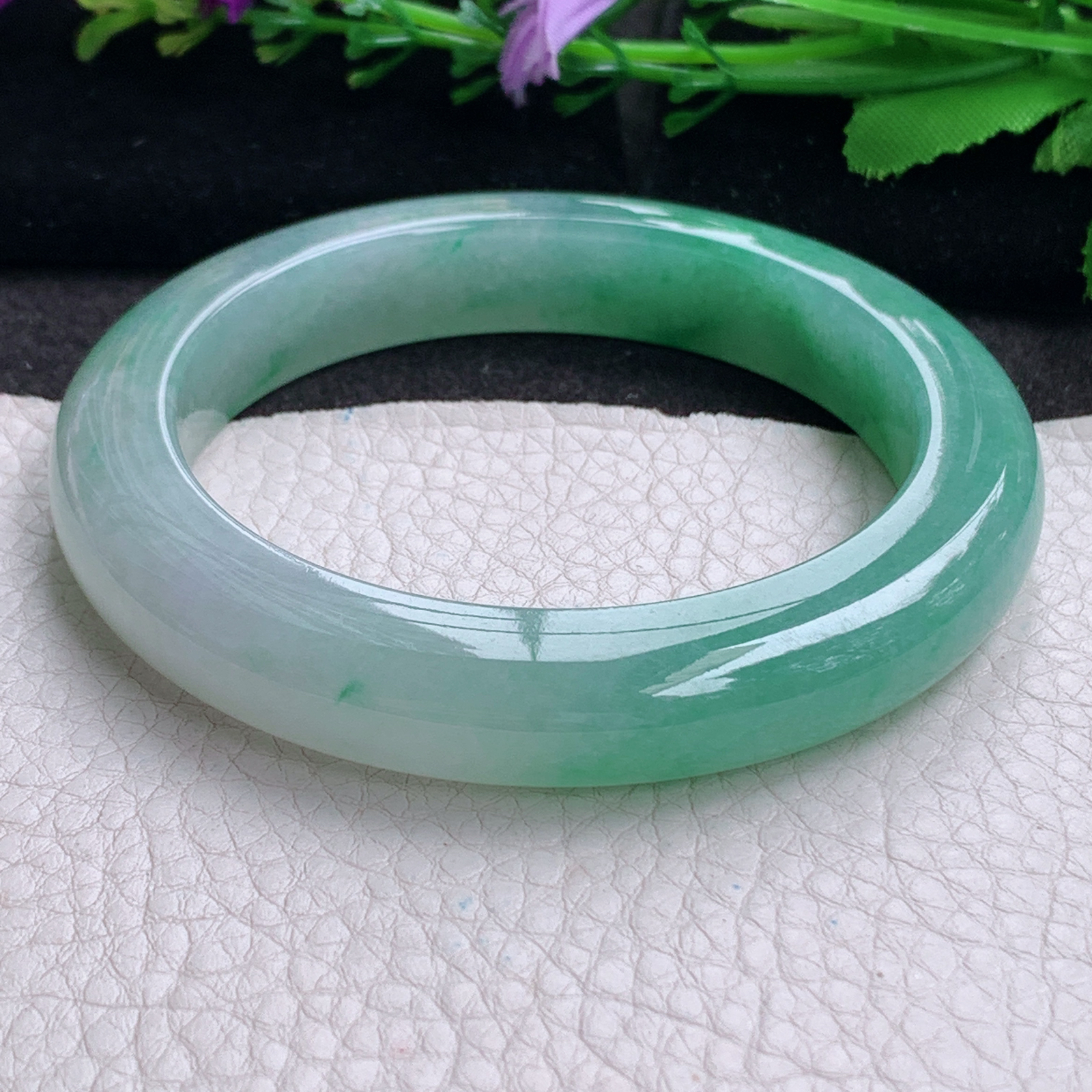 nr大圈口61*12*10.5平安镯 天然缅甸翡翠a货手镯冰胶飘绿正圈玉镯子